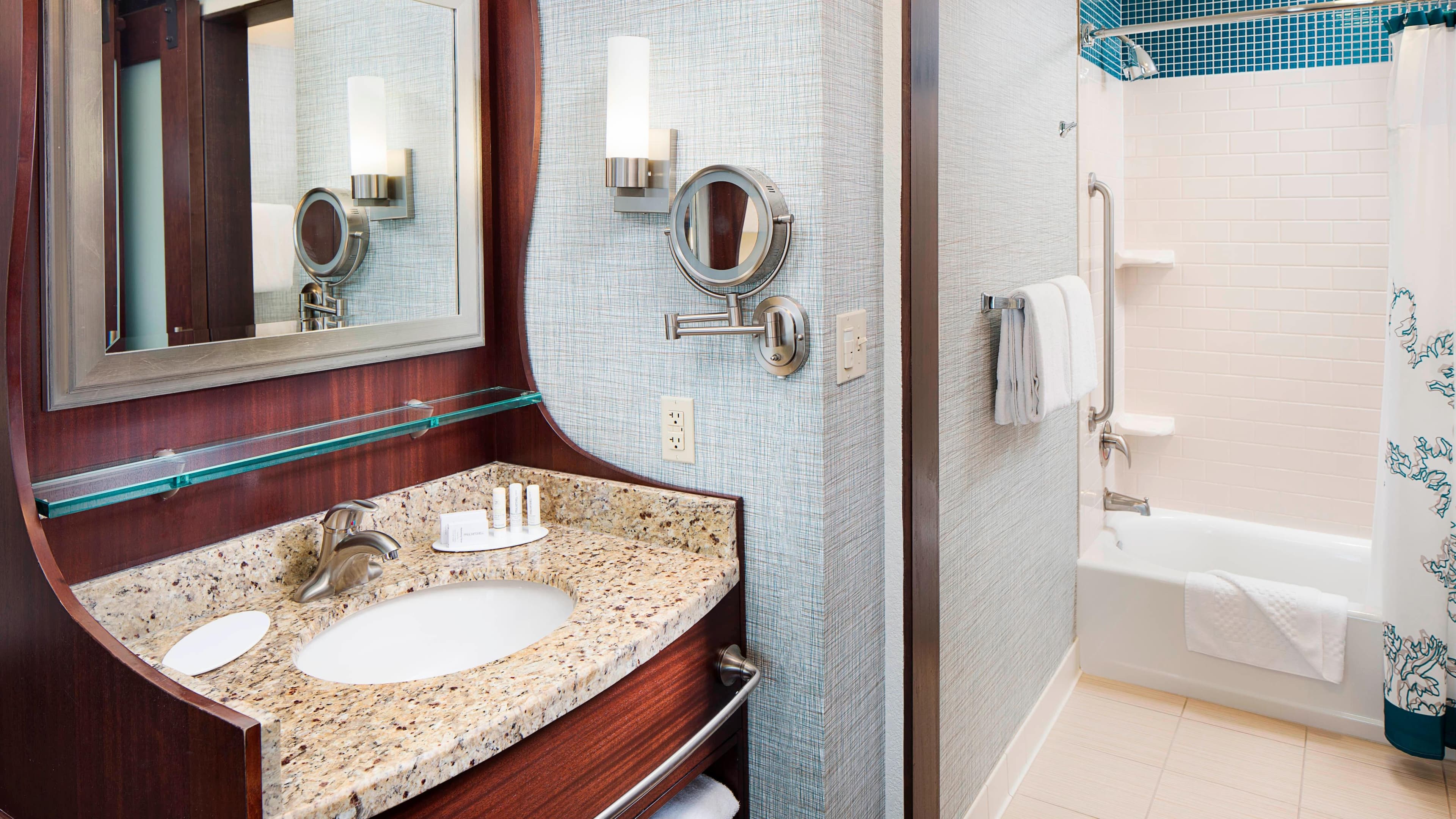 Queen Studio - Image 3