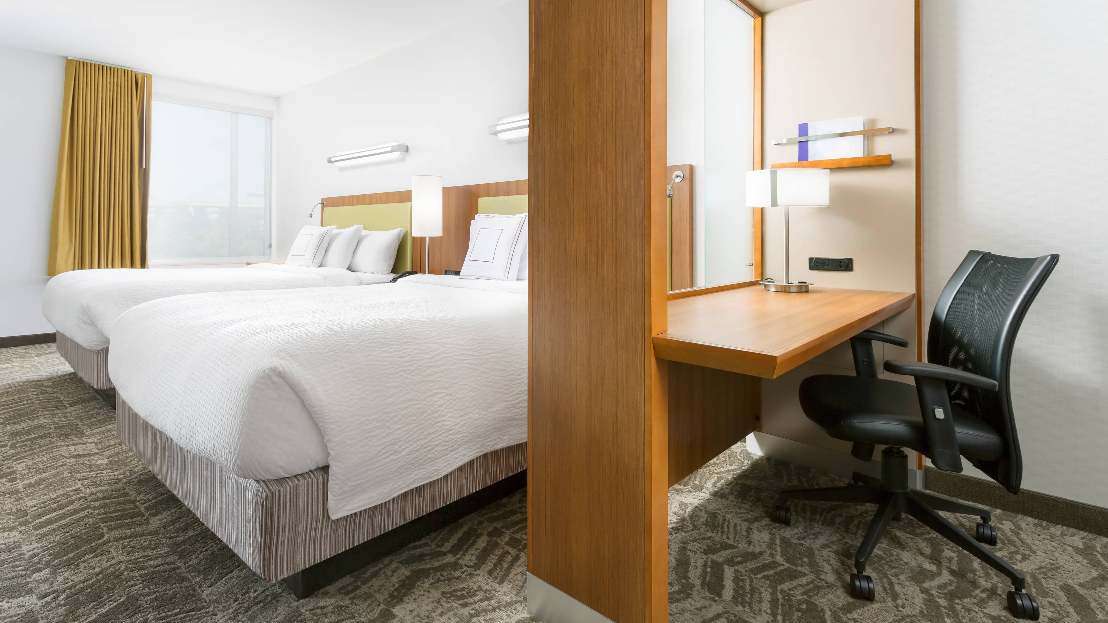 2 Queen Studio - Image 4