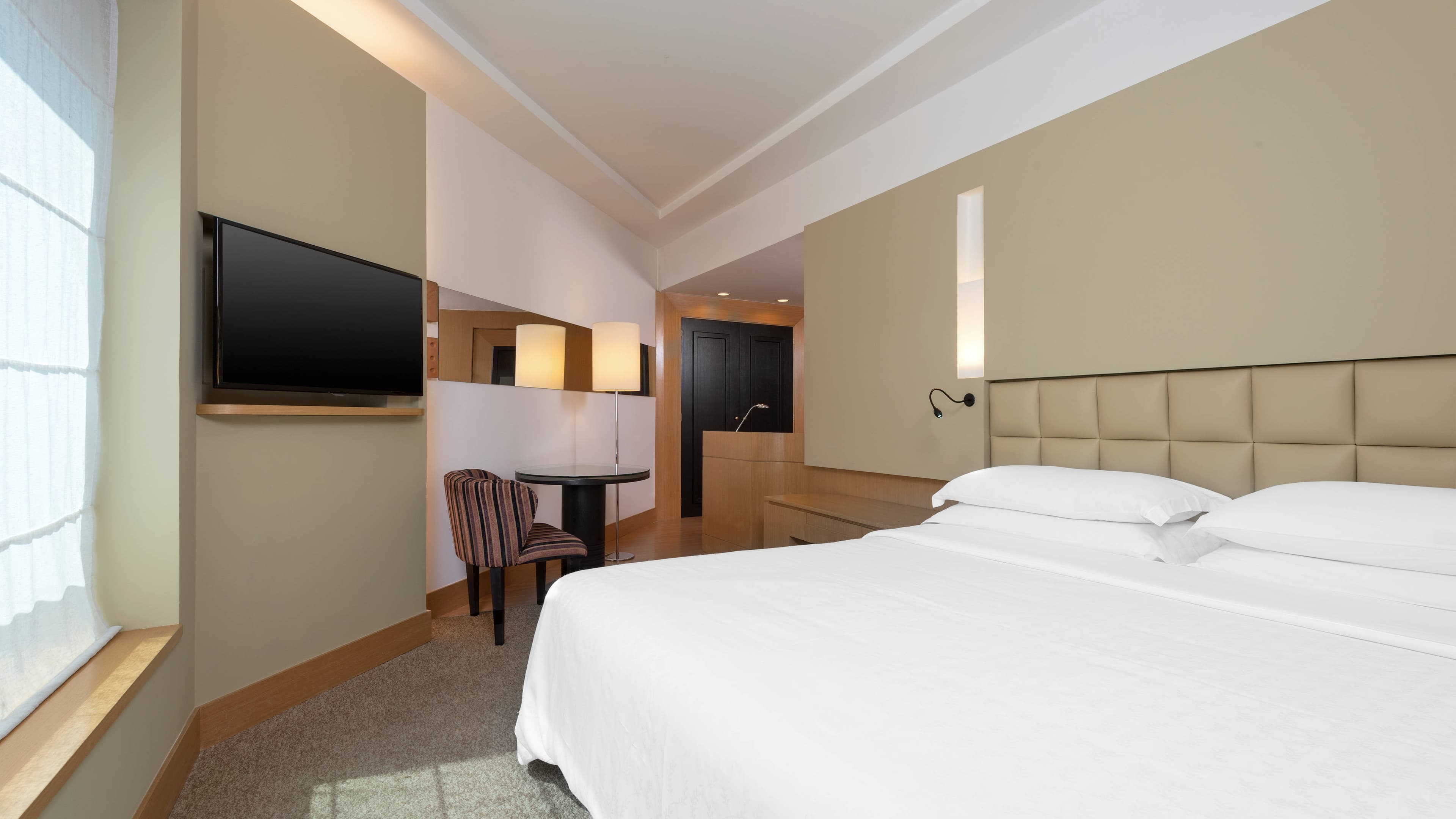 Classic King - Image 1