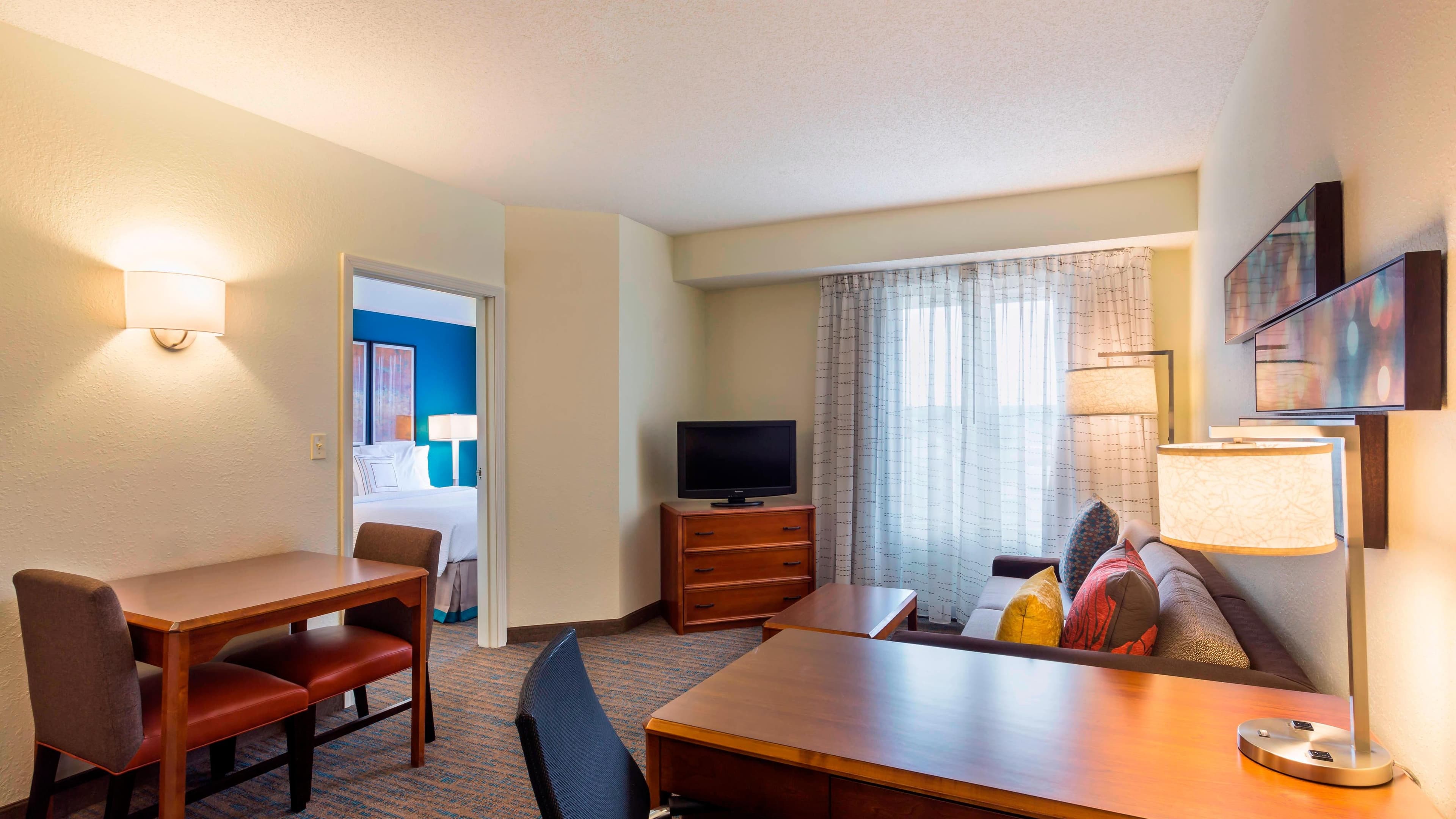 1 Bedroom Suite - Image 1