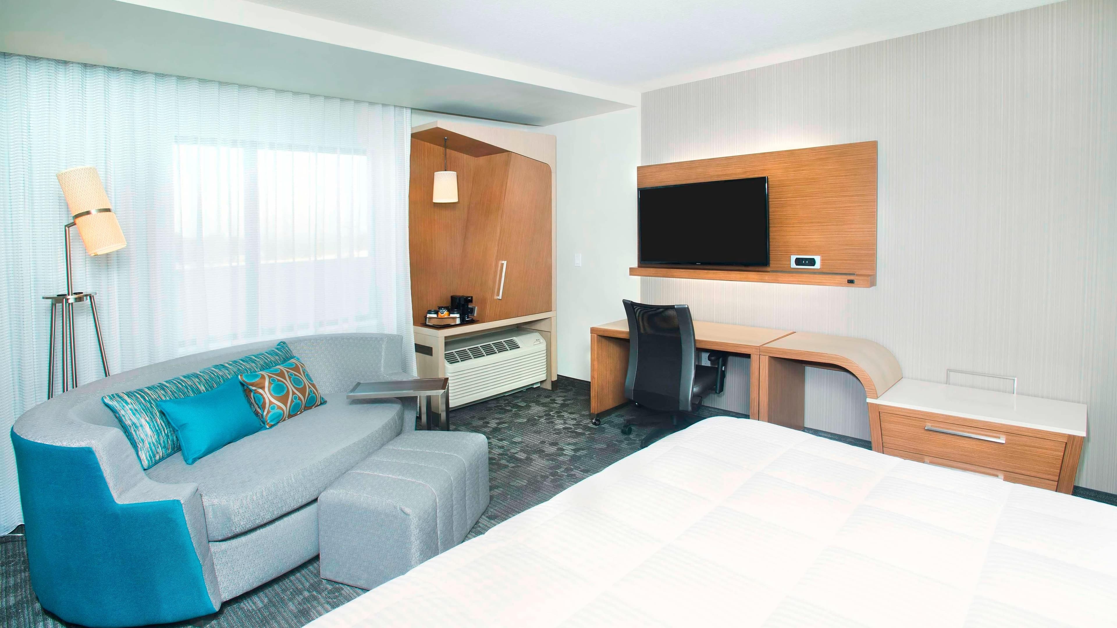 1 King Bed with Sofa - Image 4