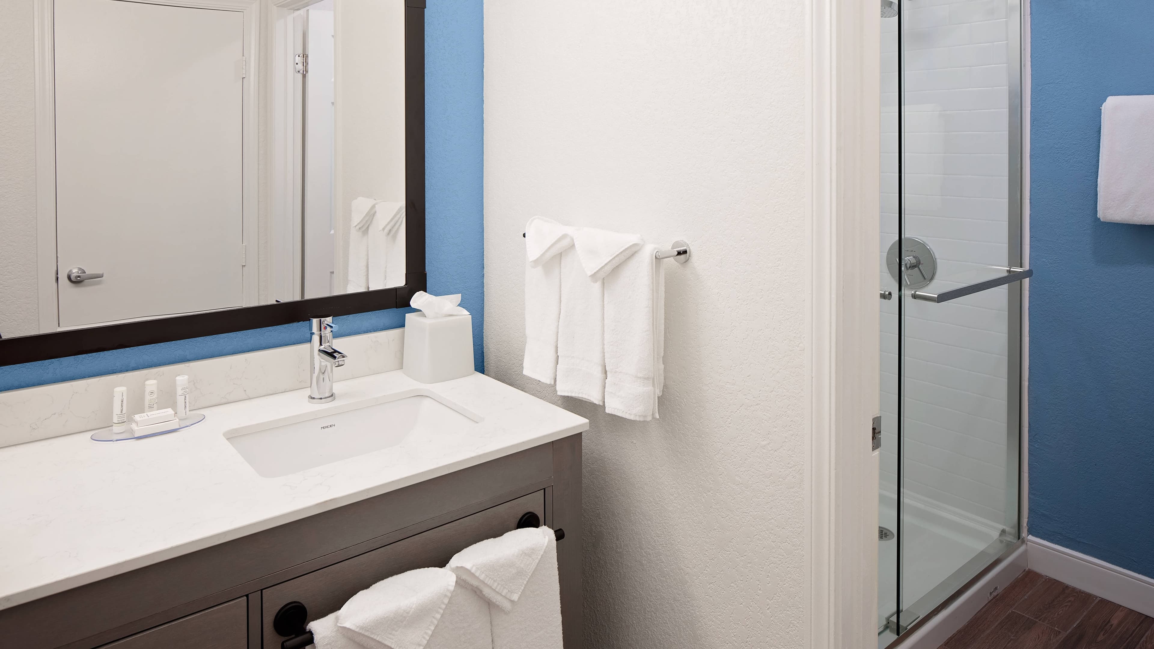 Queen Studio - Image 8