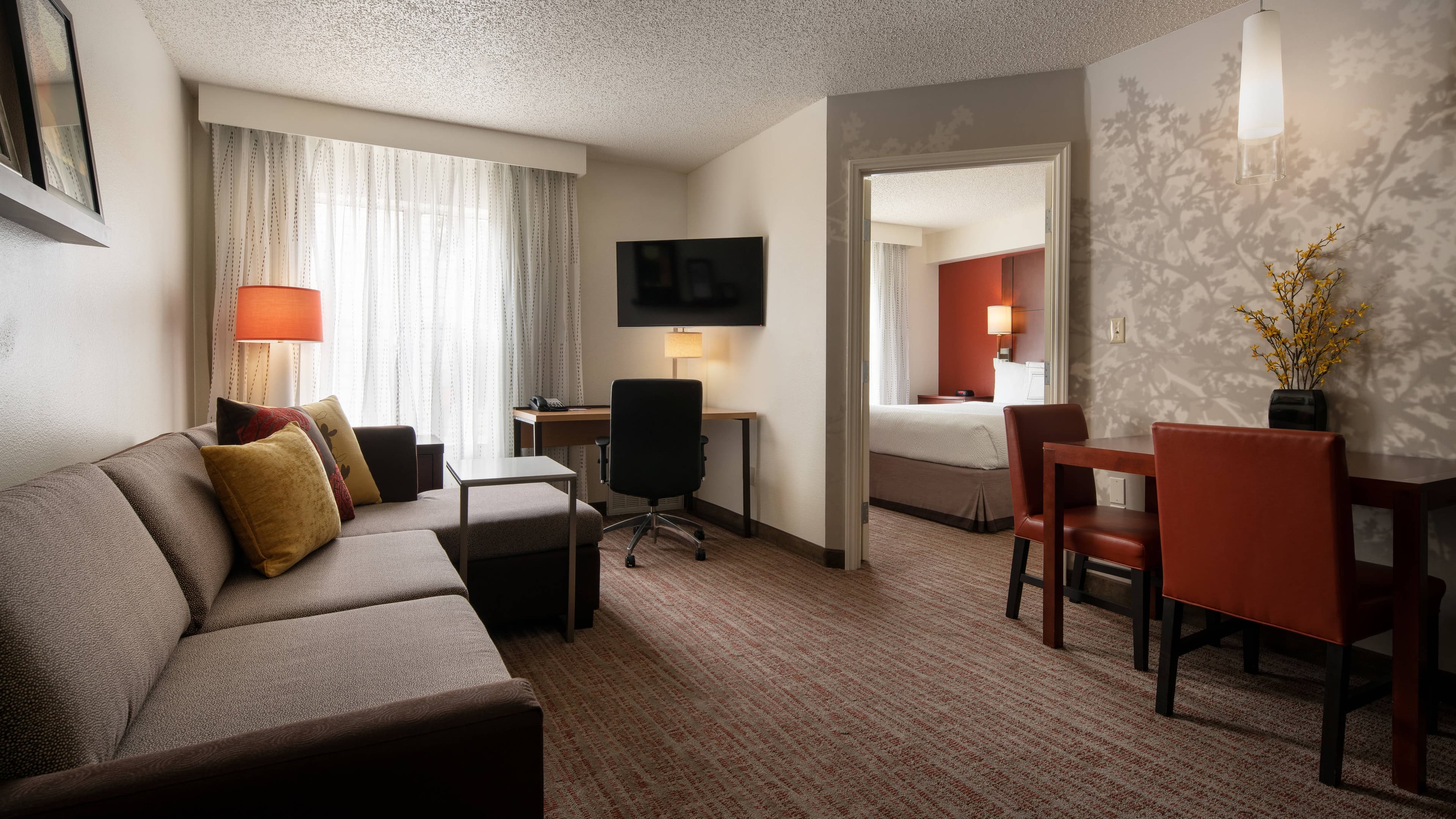 1 Bedroom Suite - Image 1