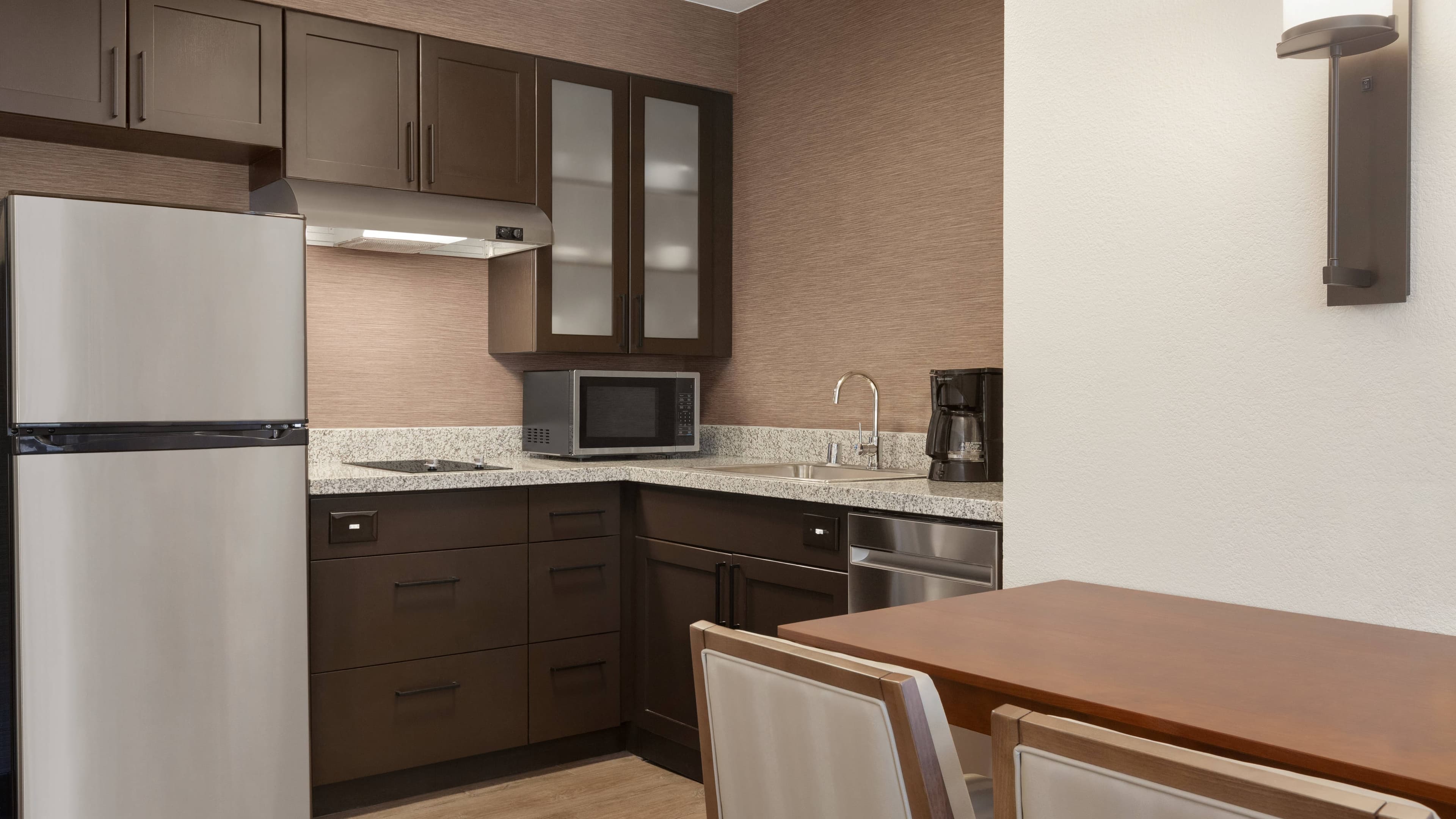 1 Bedroom Suite - Image 4