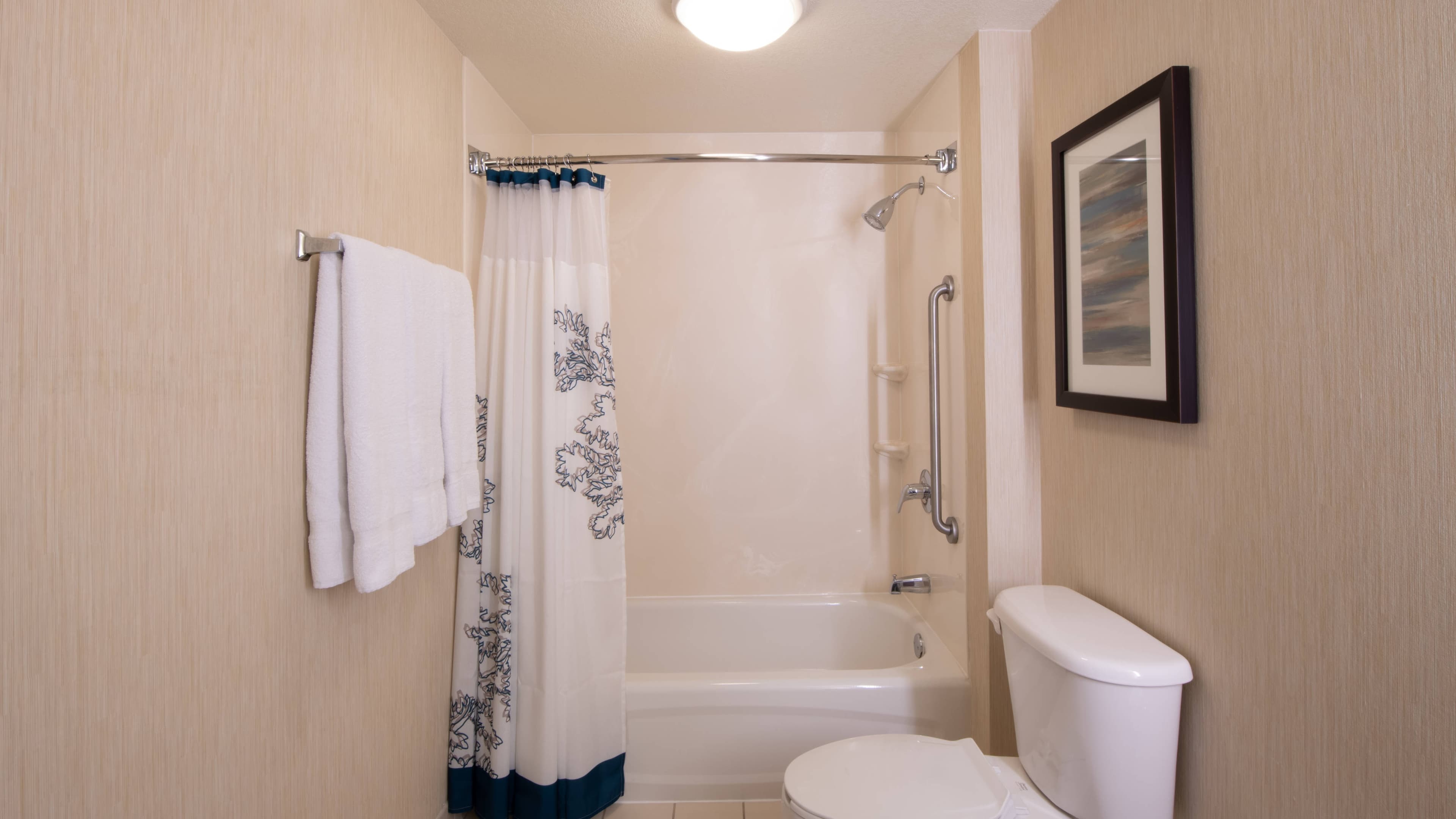 1 Bedroom Suite - Image 6