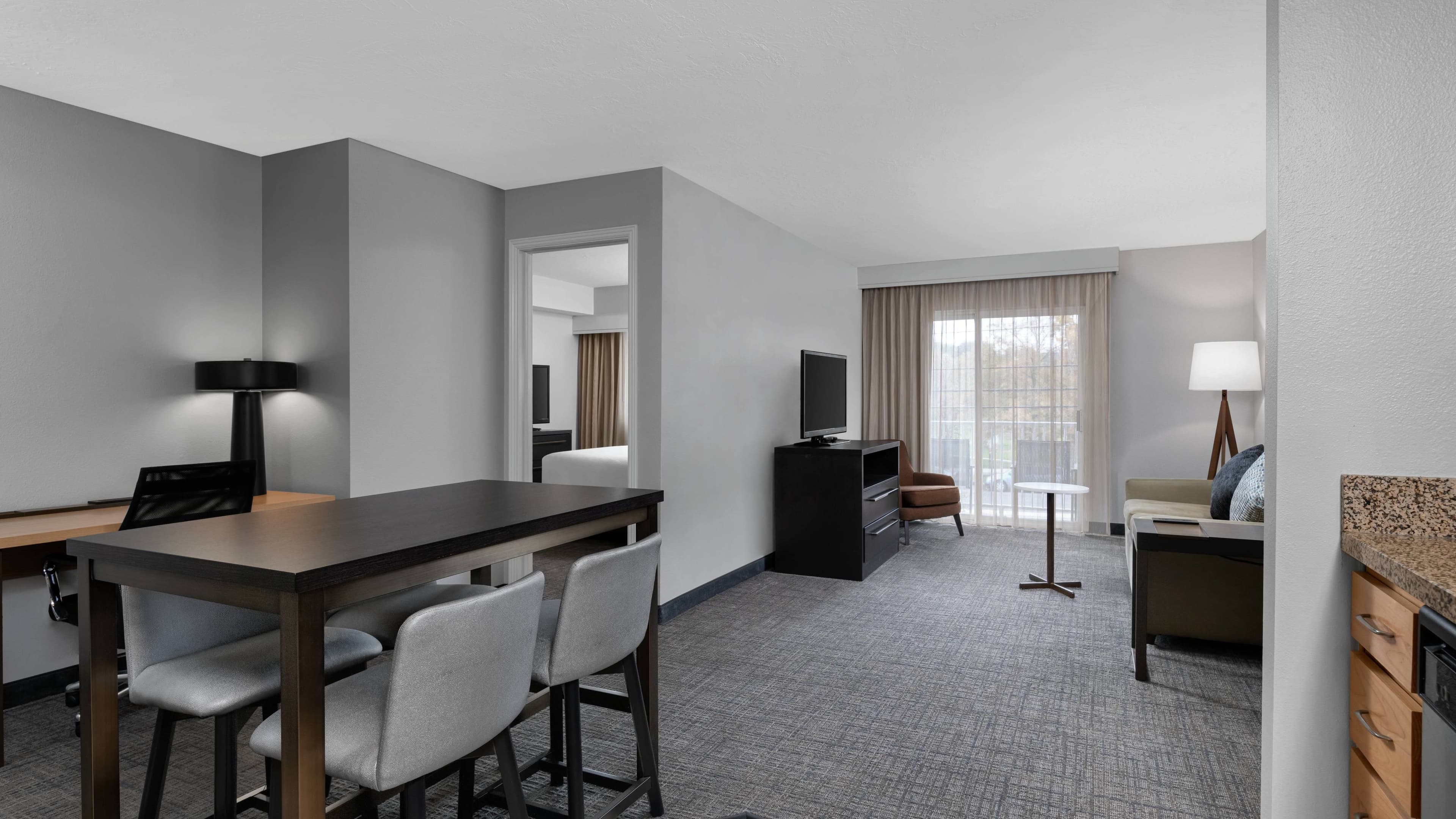 1 Bedroom Suite - Image 6