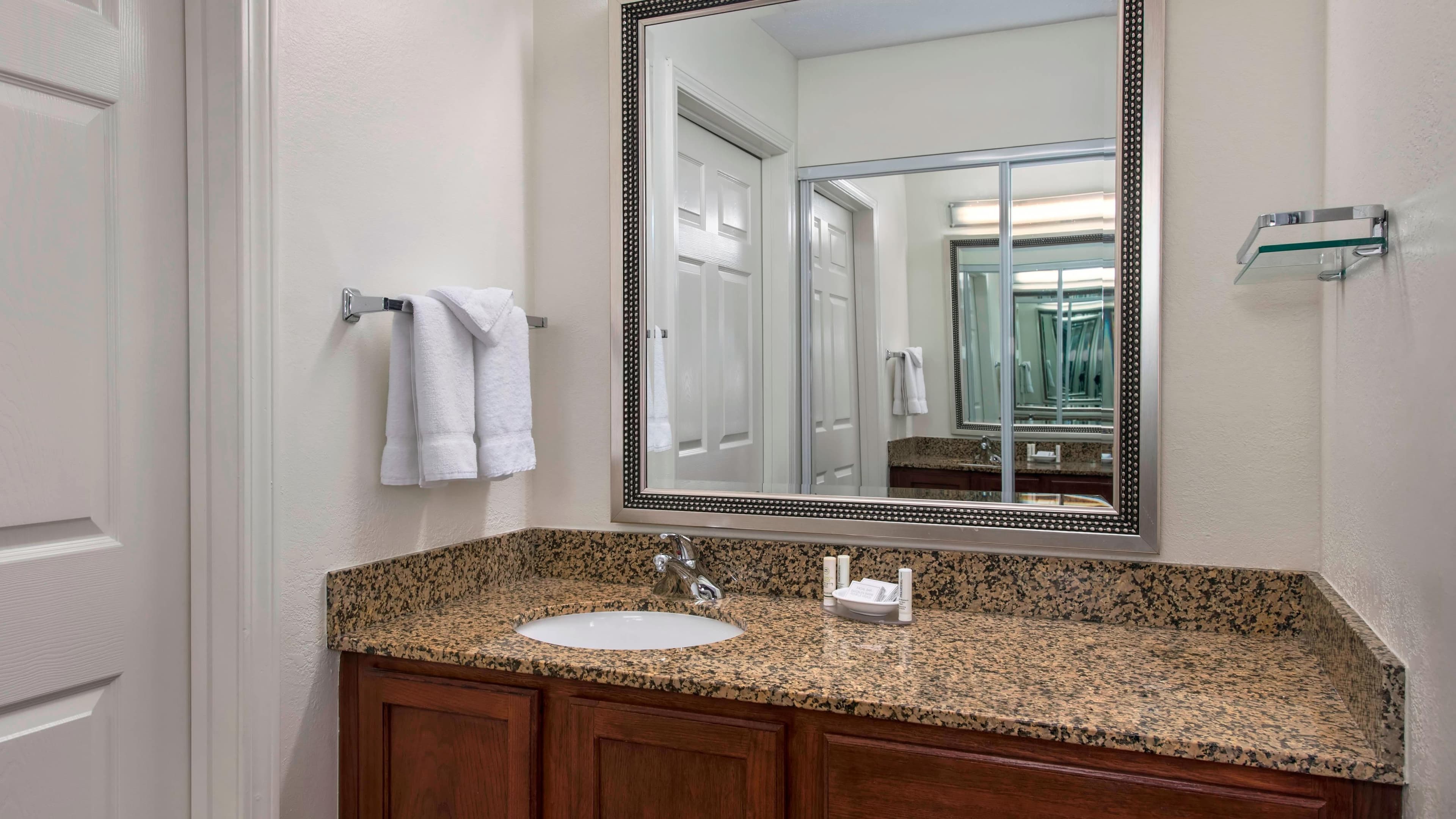 1 Bedroom Suite - Image 3