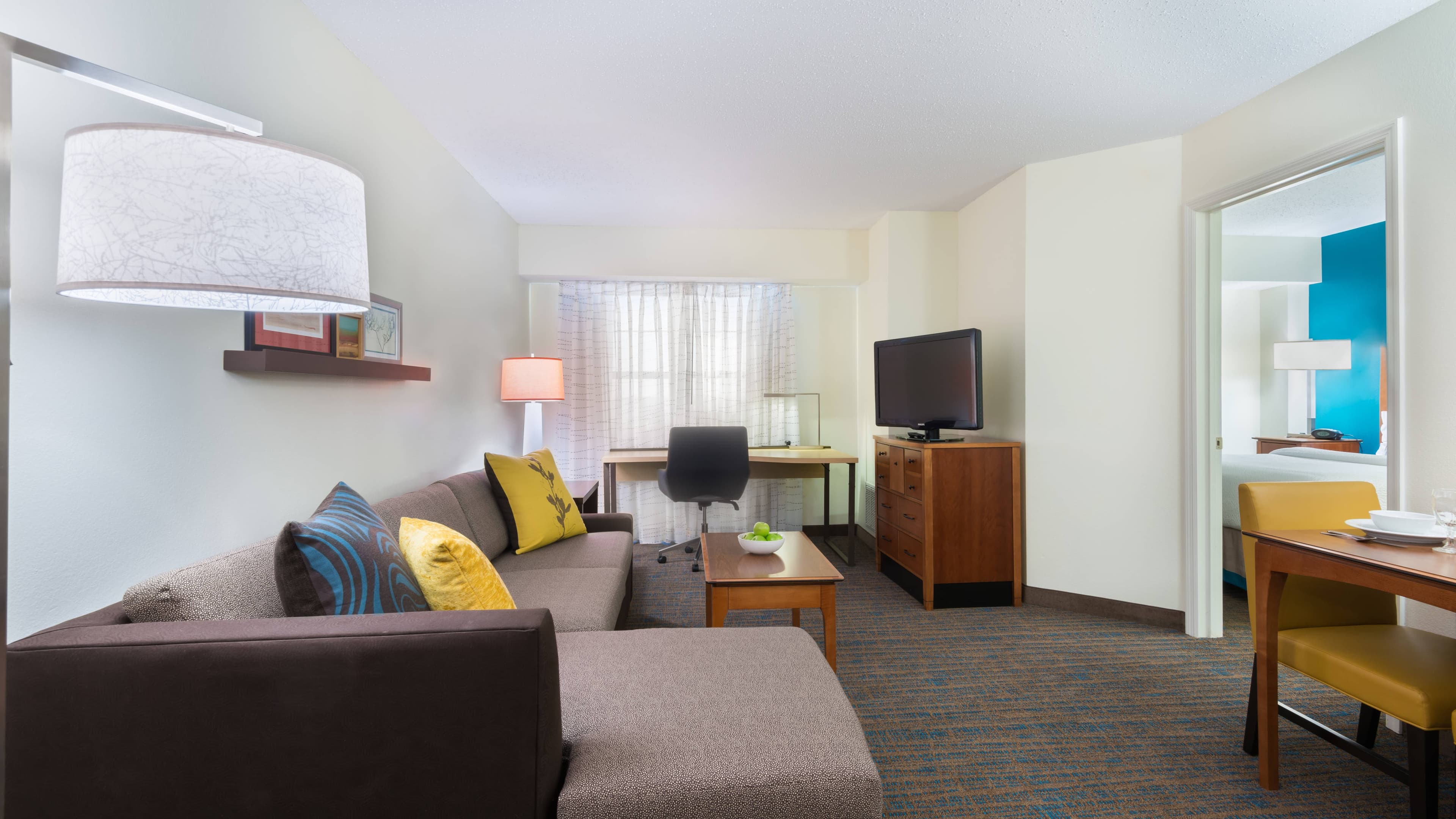 1 Bedroom Suite - Image 1