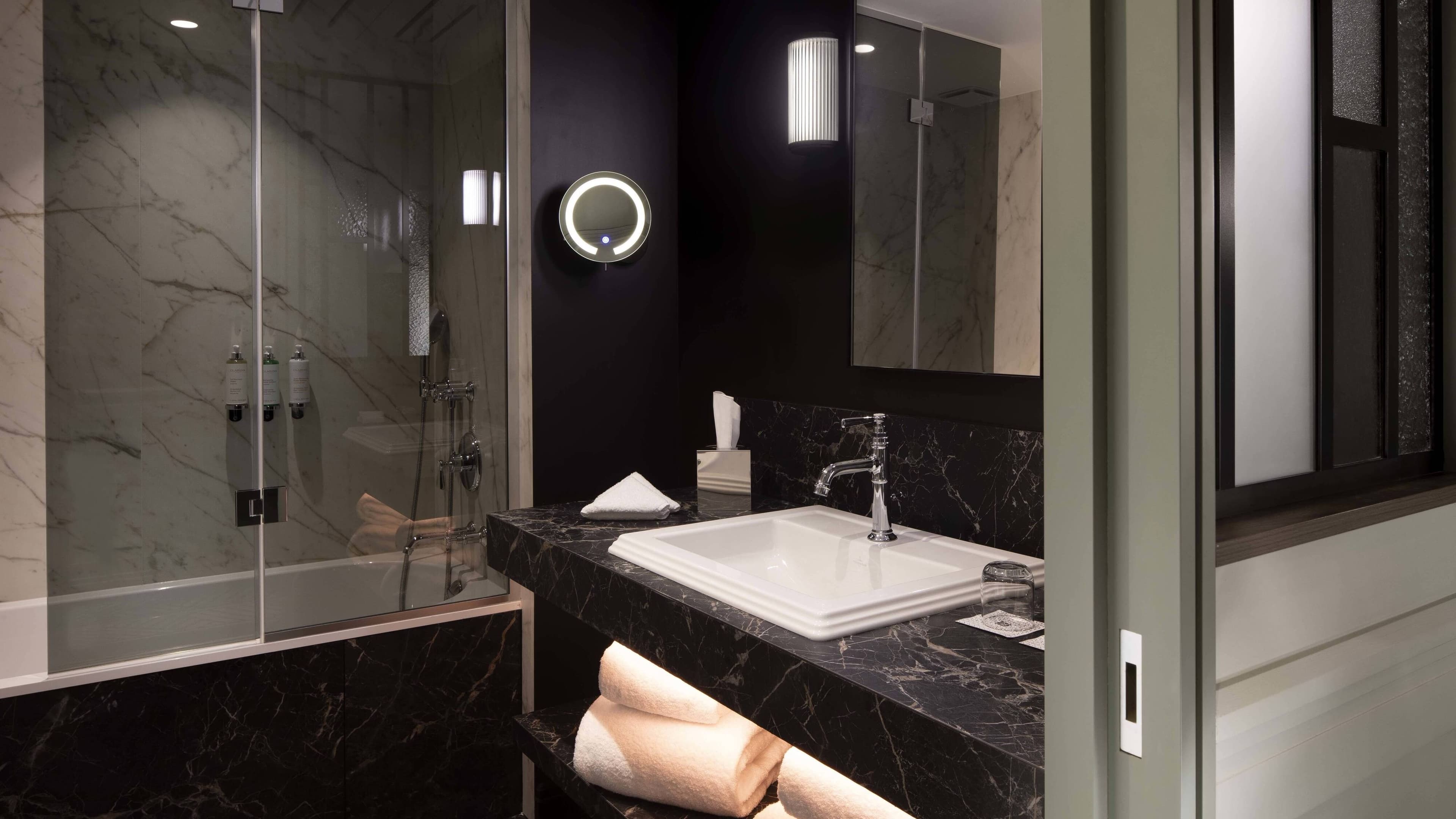 Superior Queen - Image 3