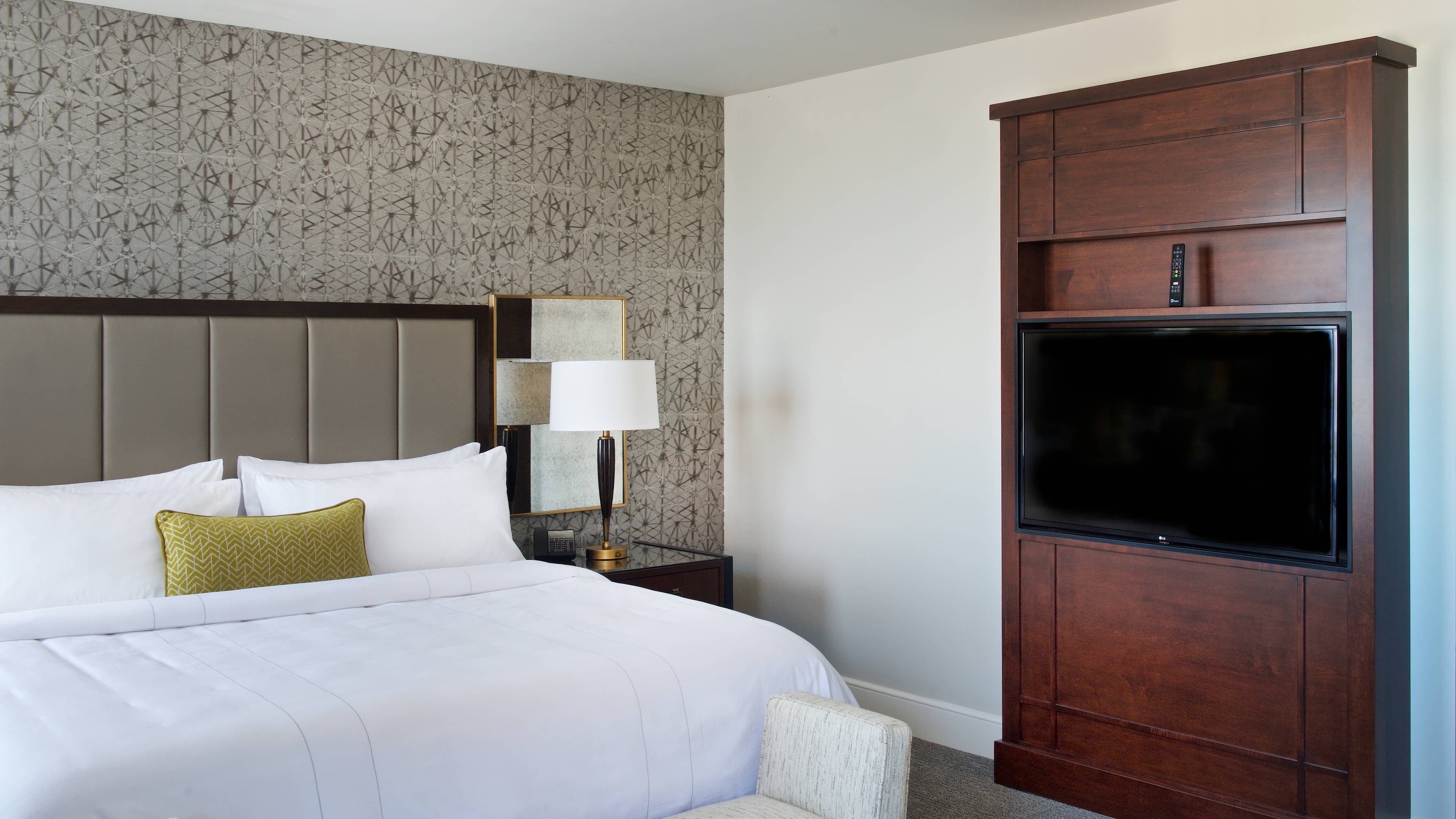 Larger Guest room - Image 1