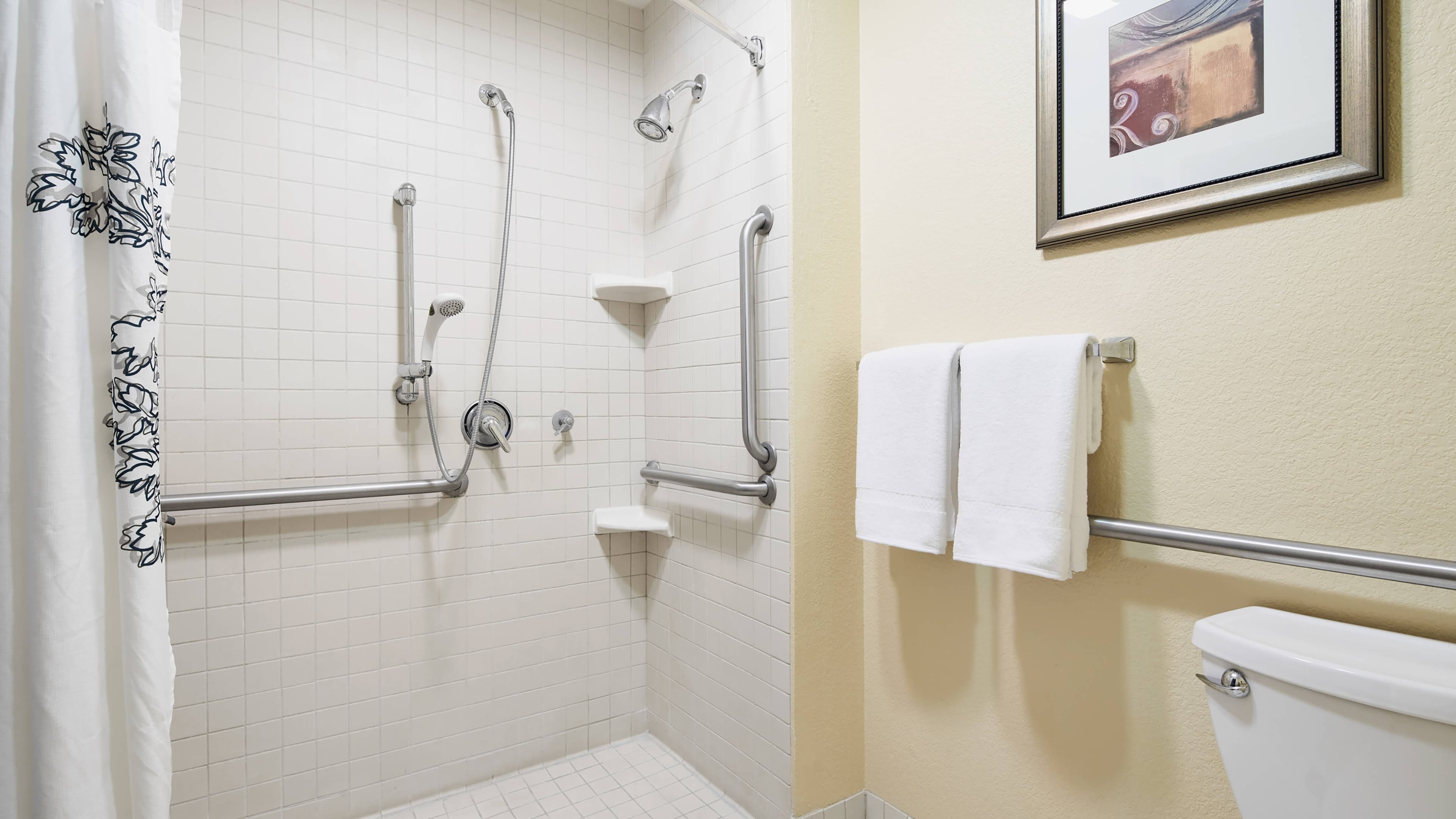 King Studio Suite - Image 6