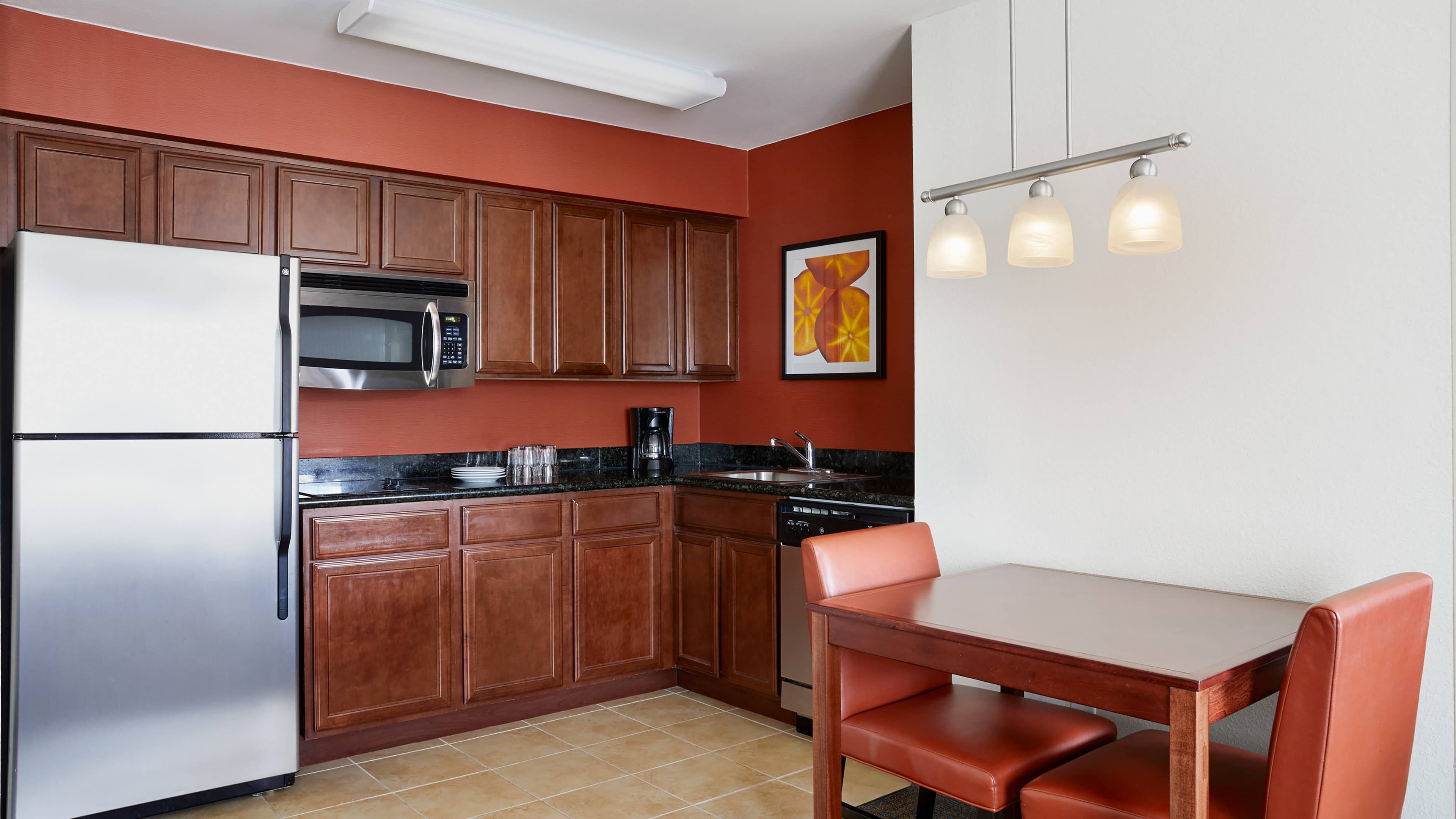 King Studio Suite - Image 4