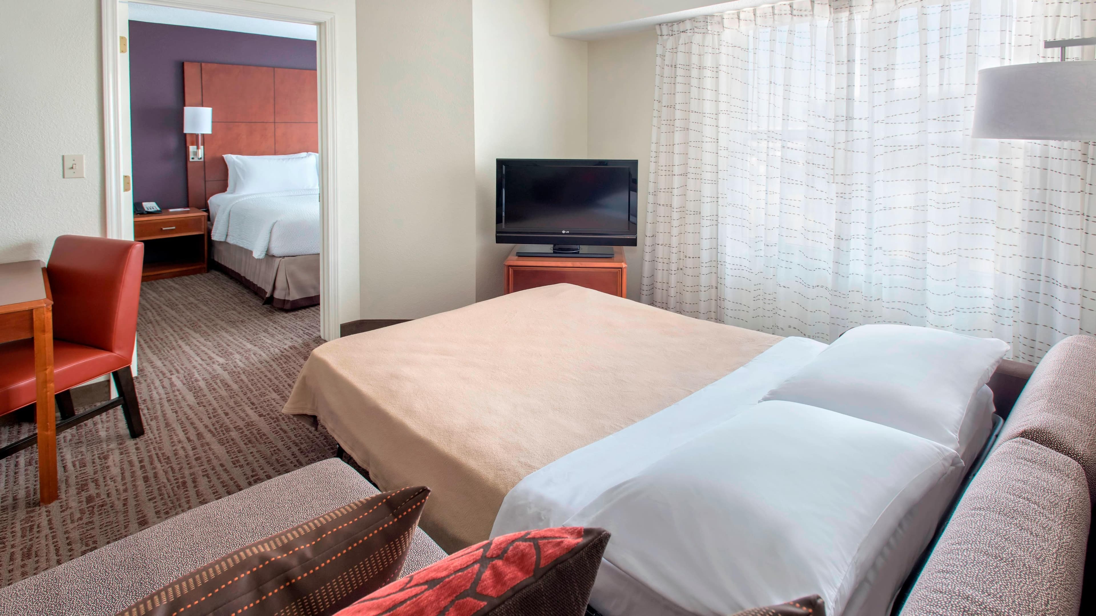 1 Bedroom Suite - Image 2