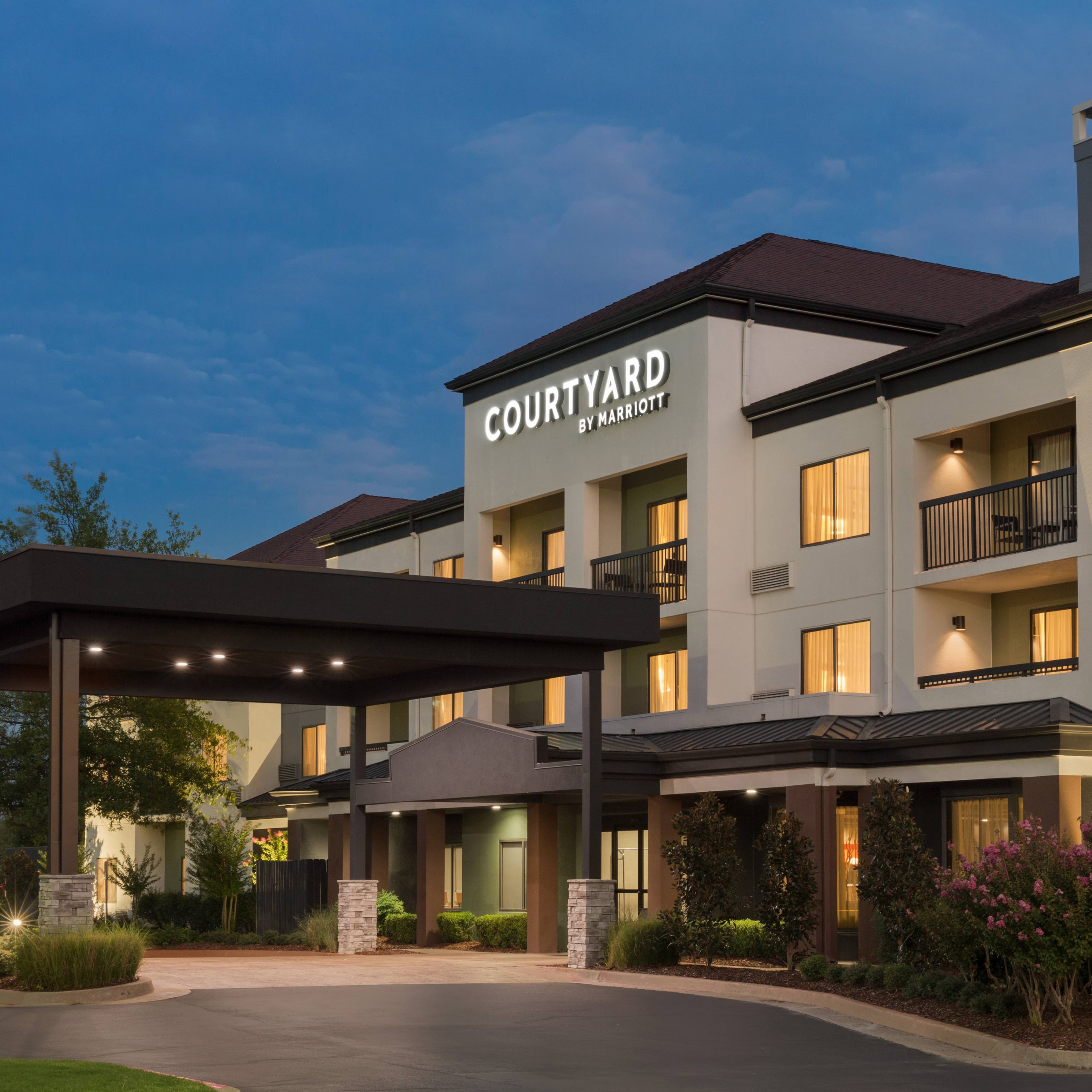 Courtyard Tulsa Central