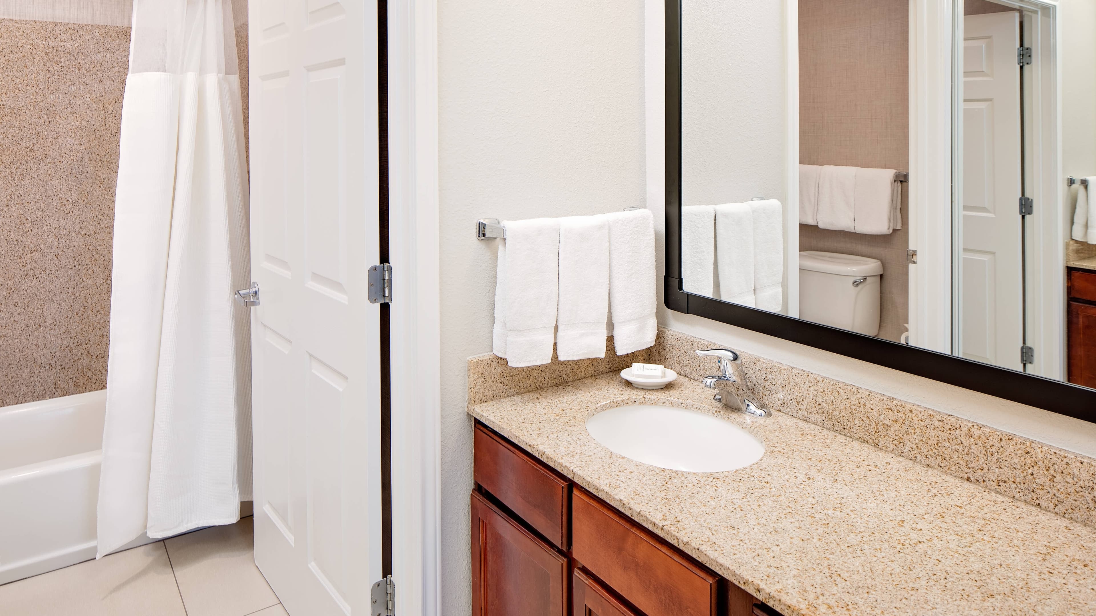 1 Bedroom Suite - Image 1