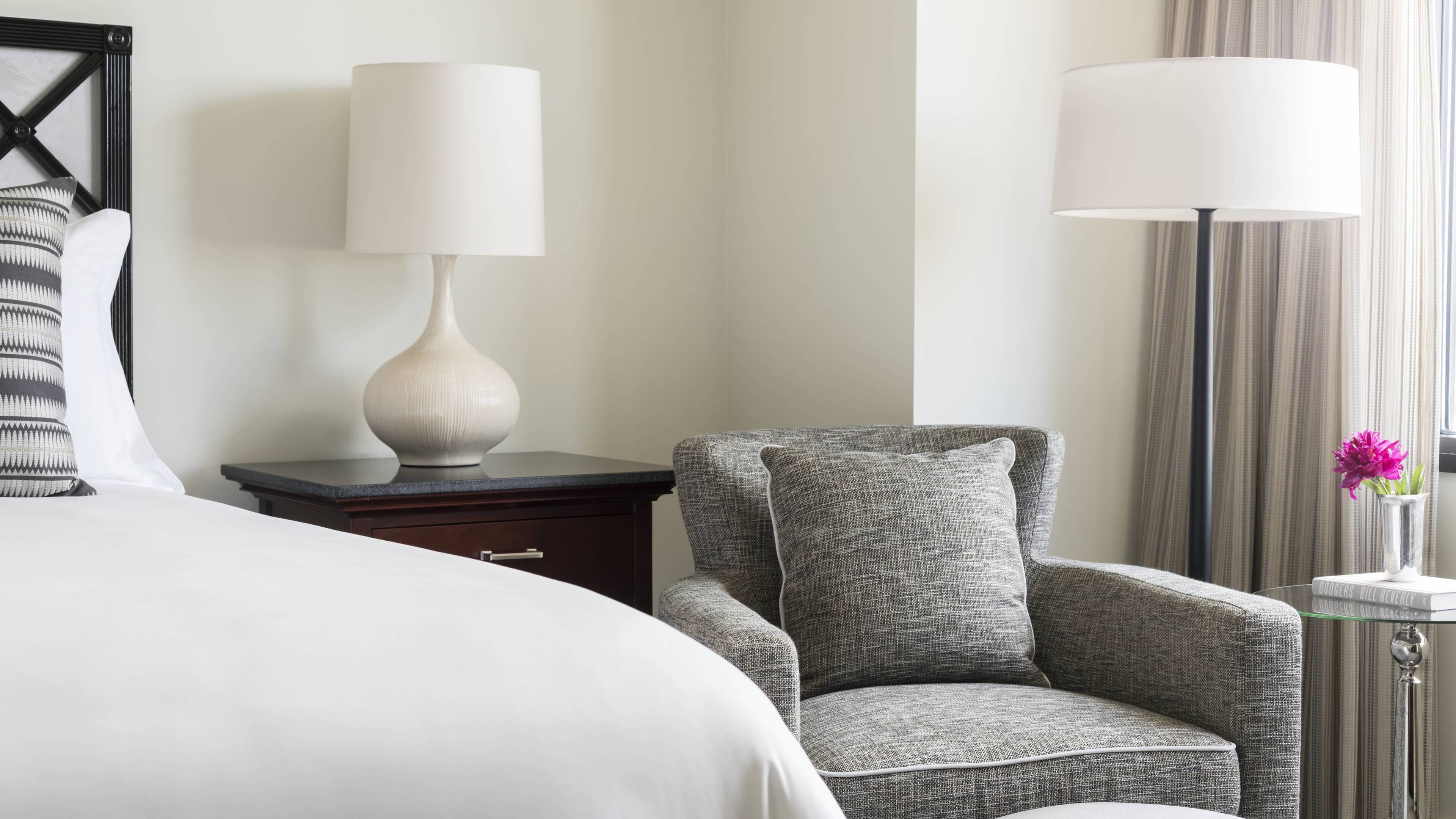 Deluxe Double Room - Image 3