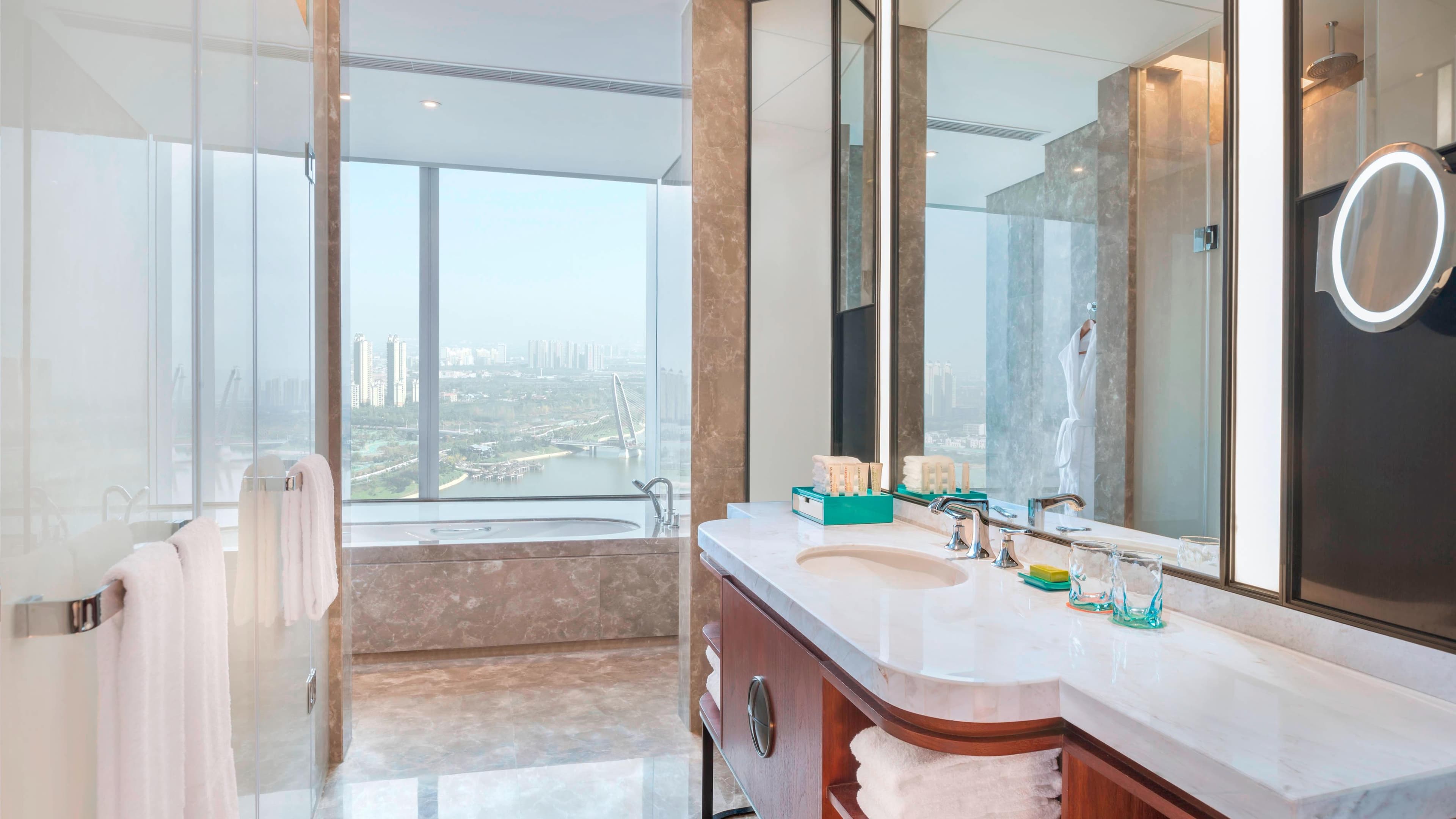 Classic Twin Room - Image 2