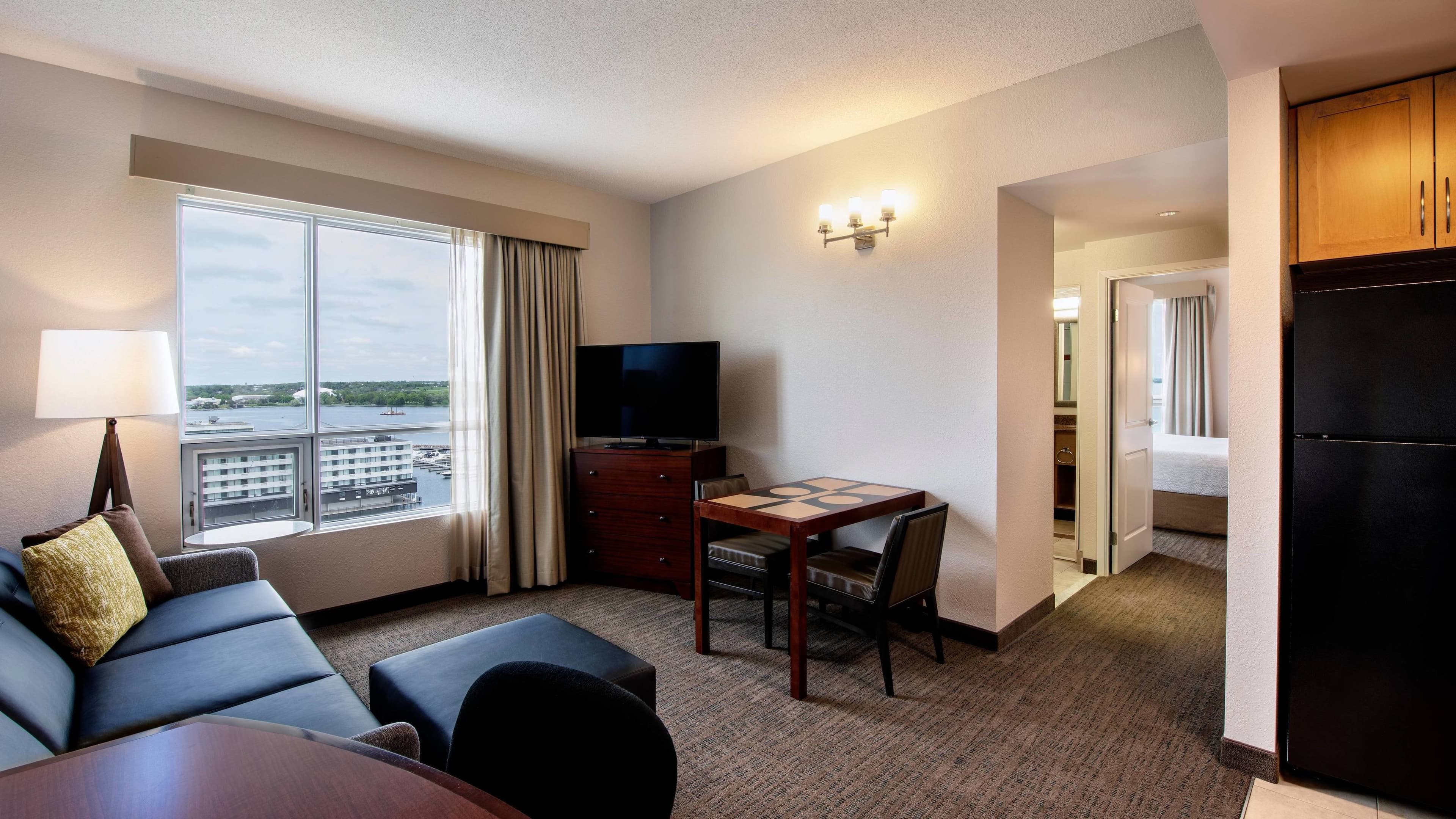 1 Bedroom Suite - Image 2