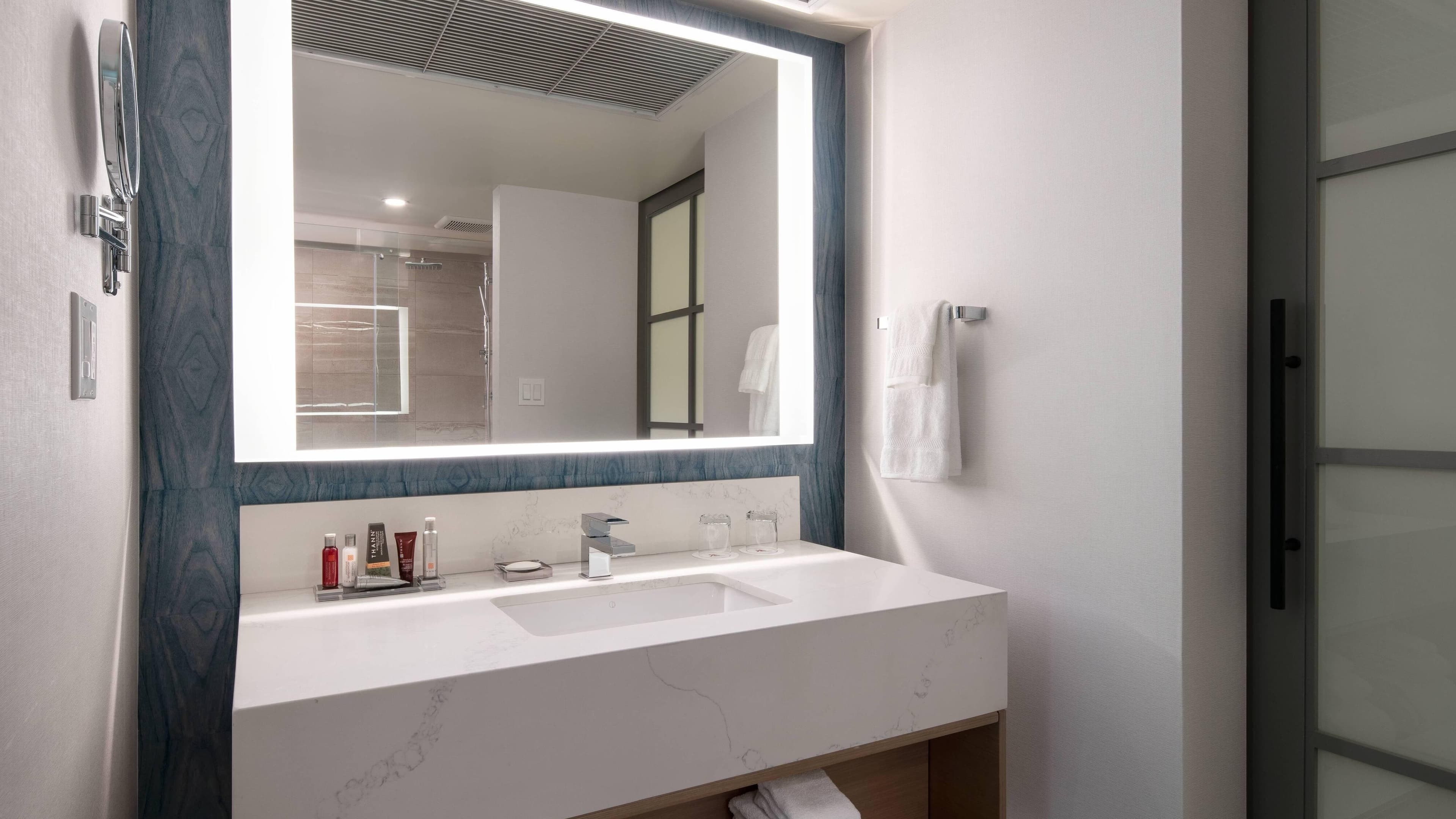 Junior Suite - Image 9