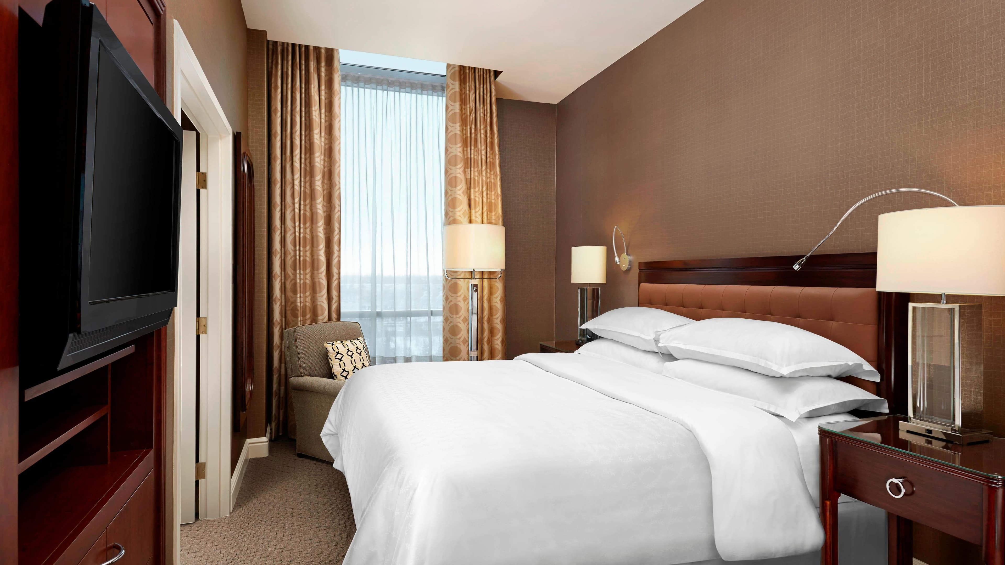 1 Bedroom Suite - Image 2