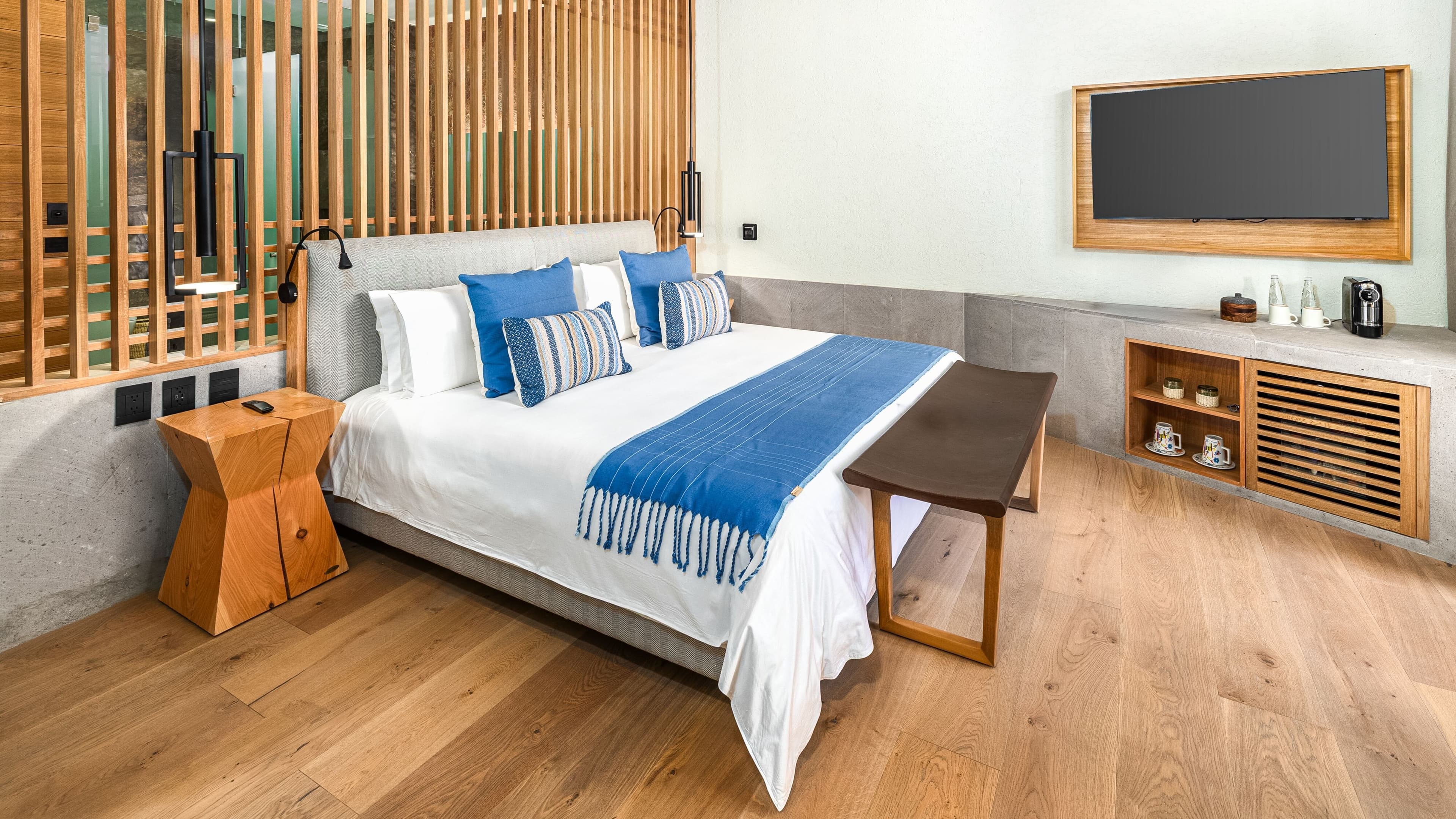 Deluxe Guest room - Image 3