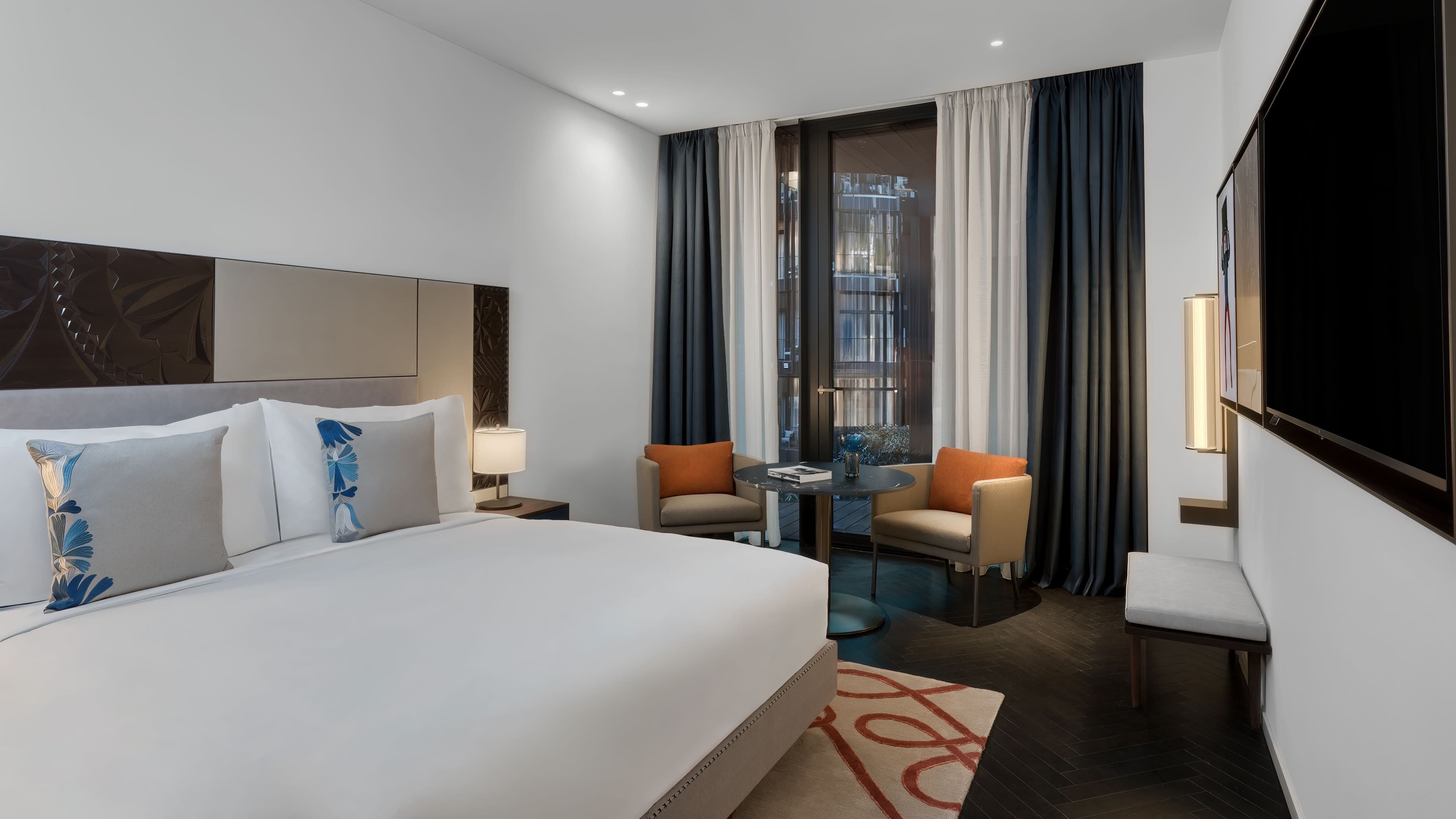 Atrium King Room - Image 1