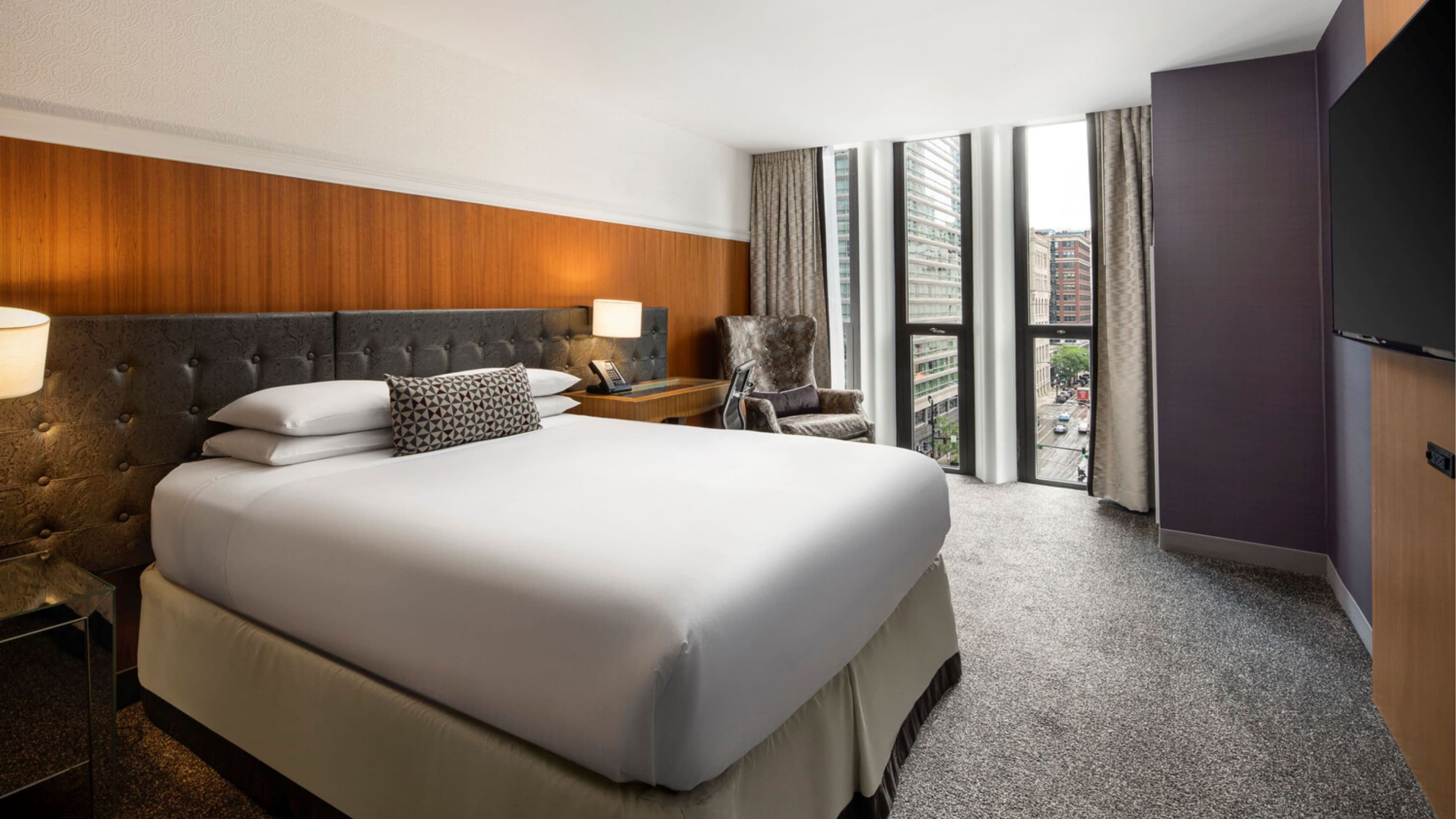 City View Queen - Image 1