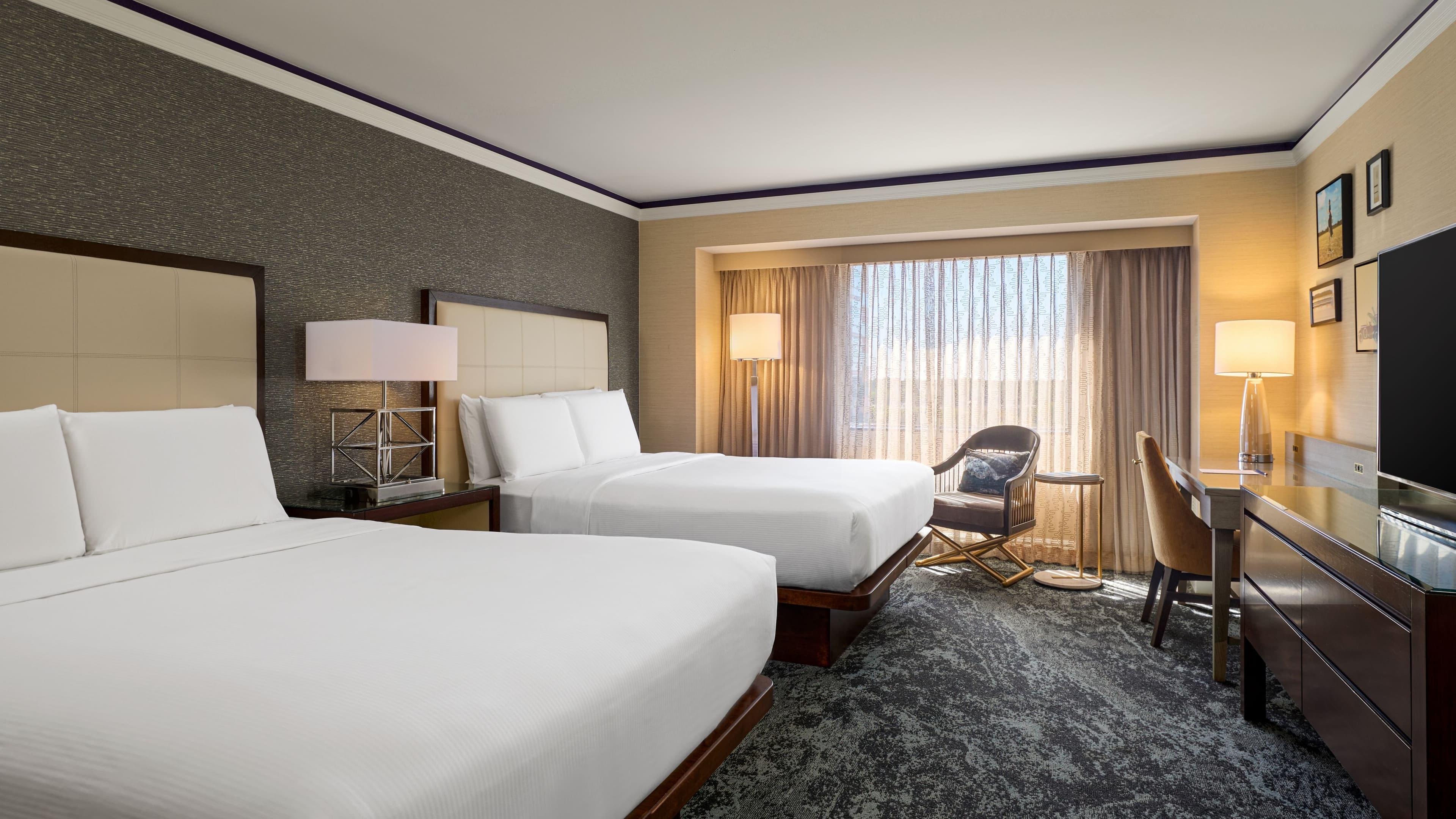 Portrait Queen - Image 2