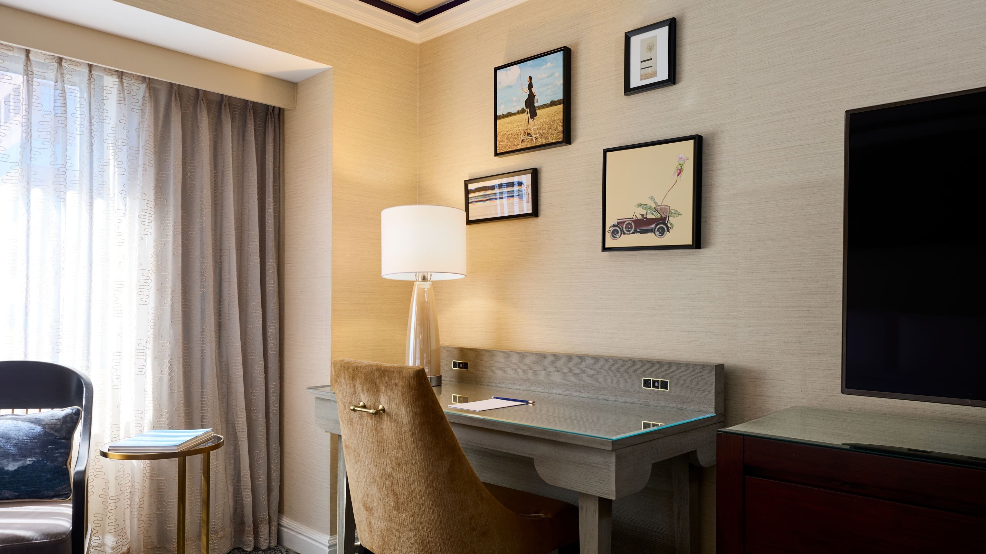 Portrait Queen - Image 5