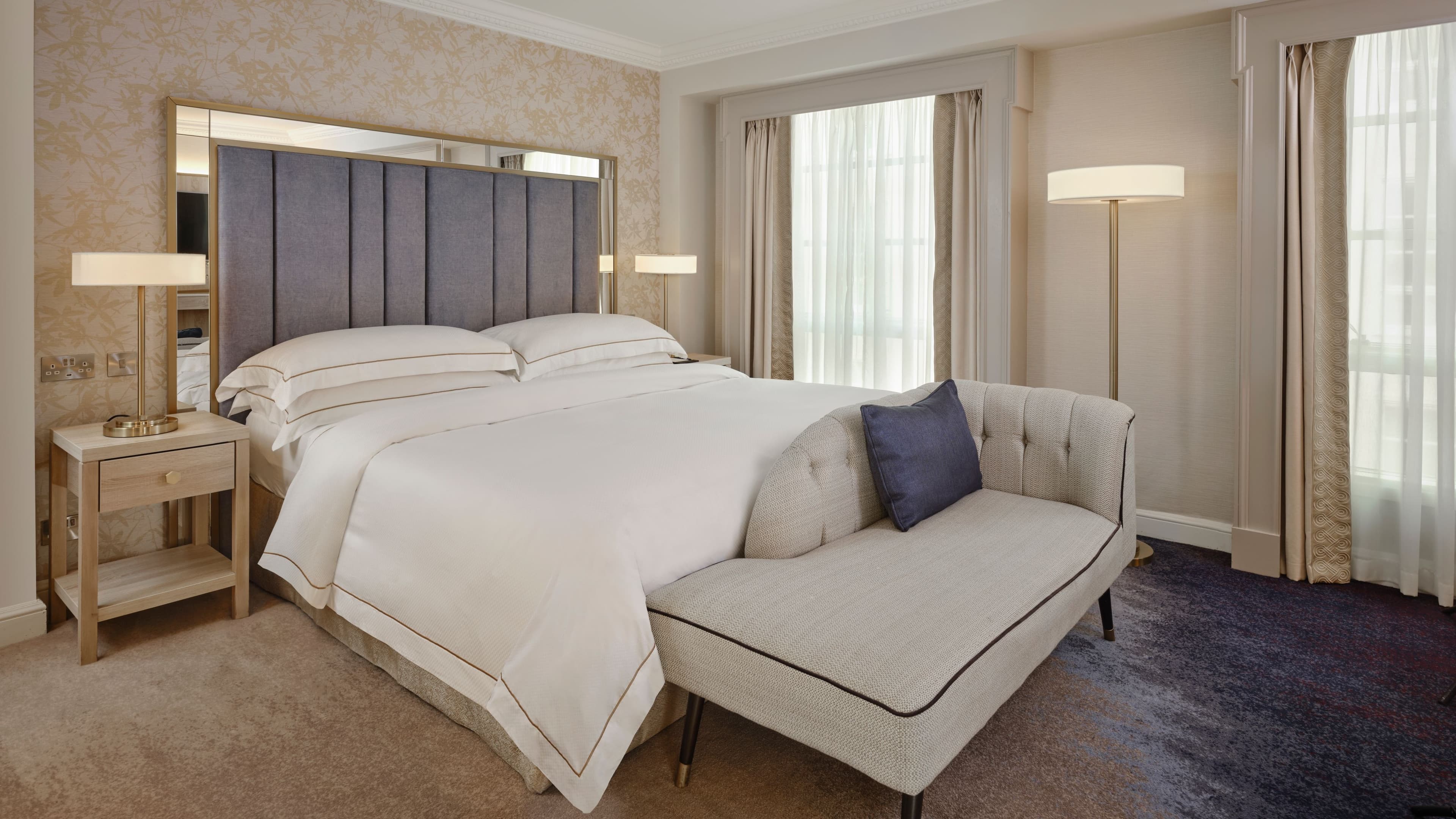 Deluxe King - Image 2