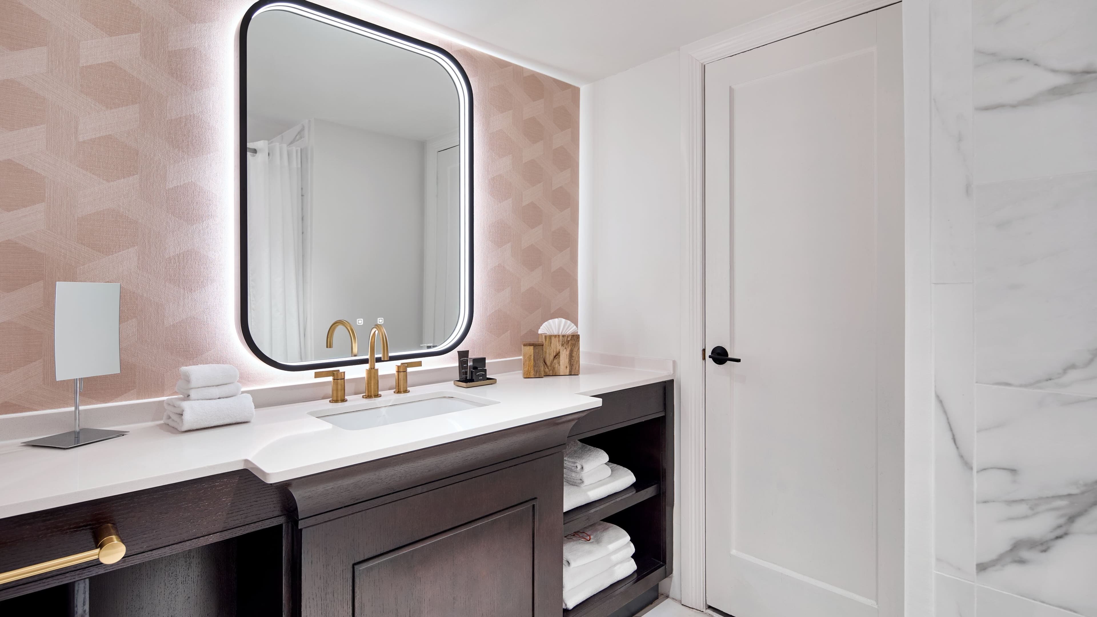 Standard King - Image 8