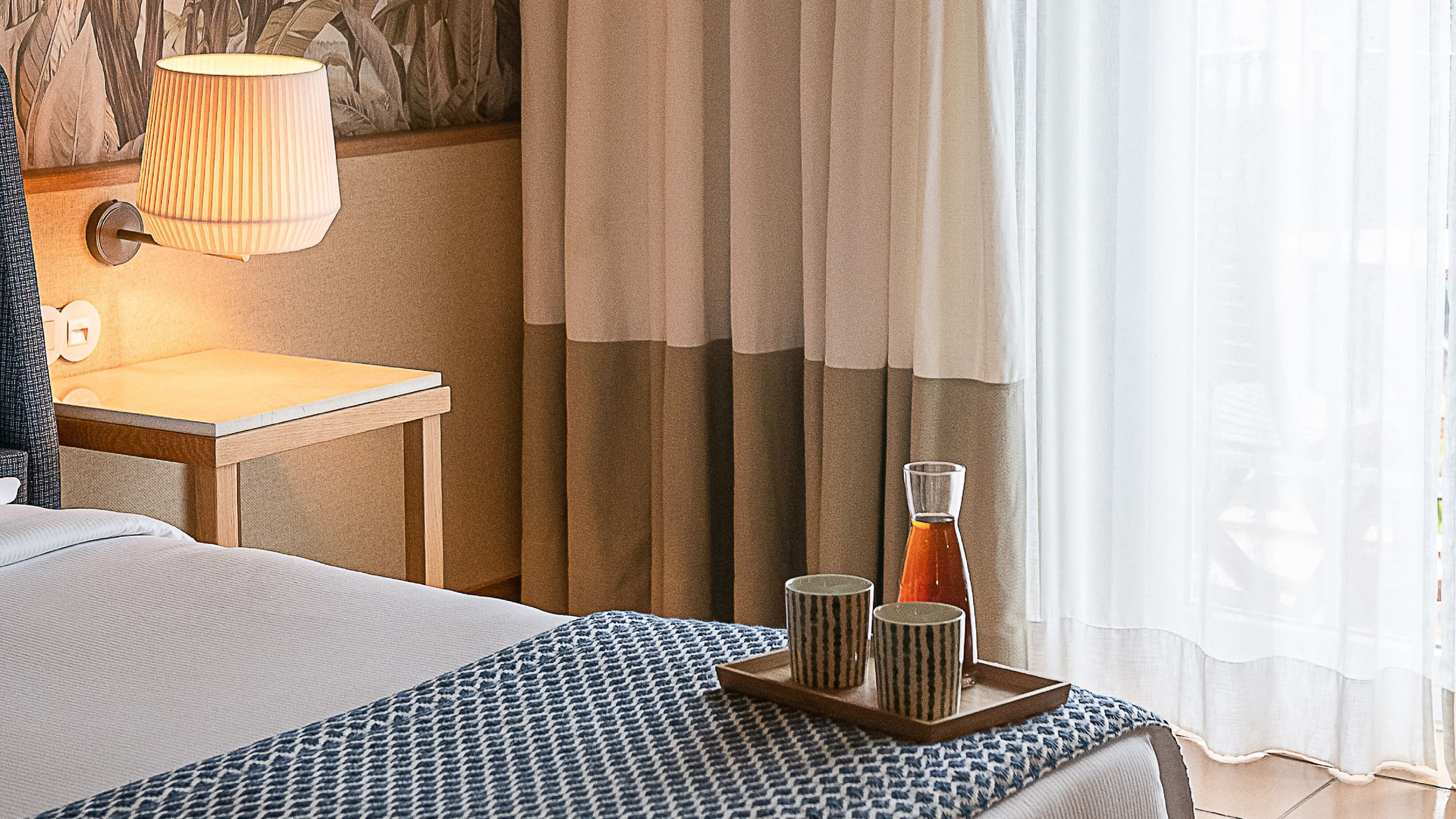 Tropical Retreat Dbl Bed - Image 15