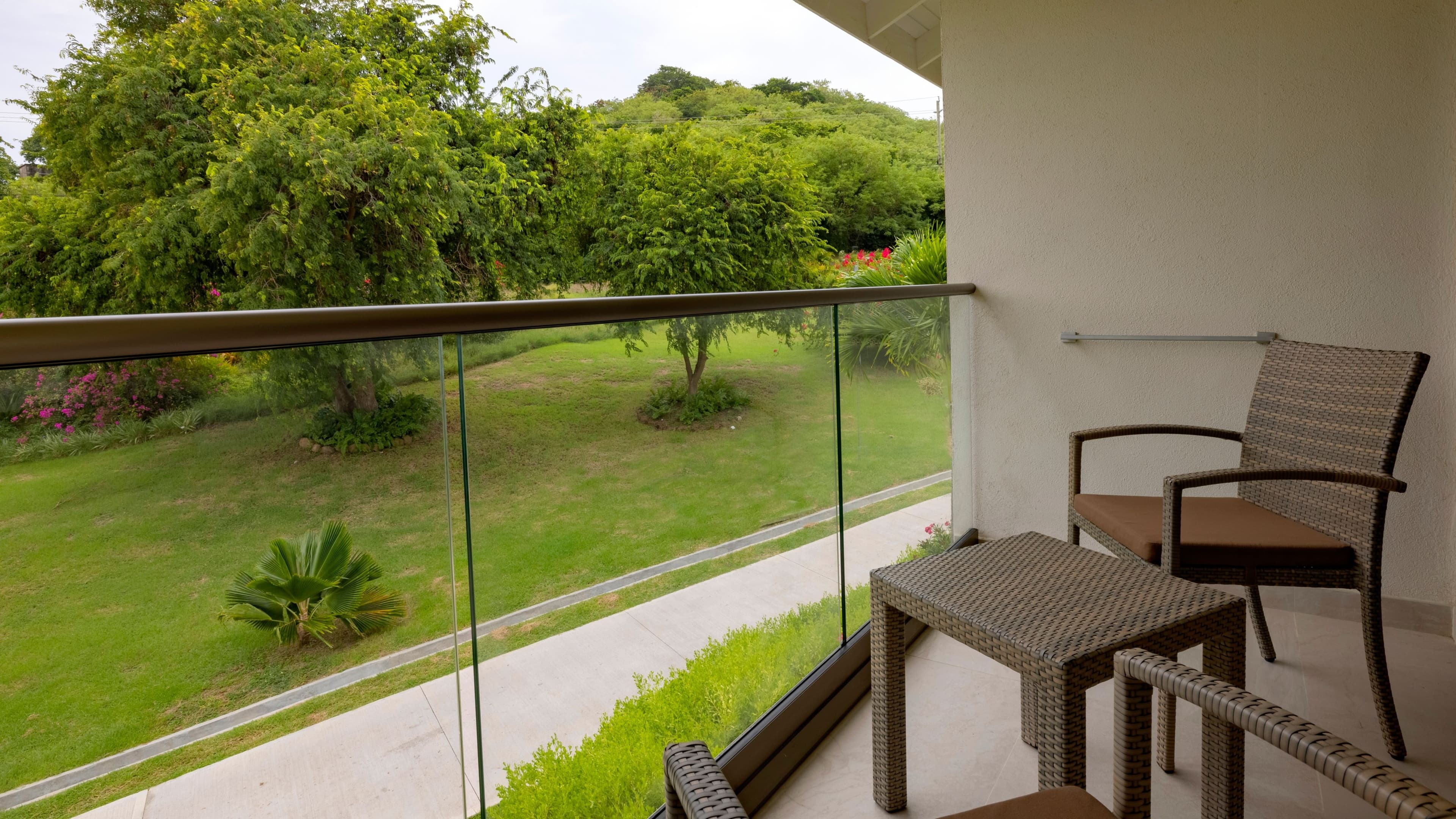 Garden View - Image 6