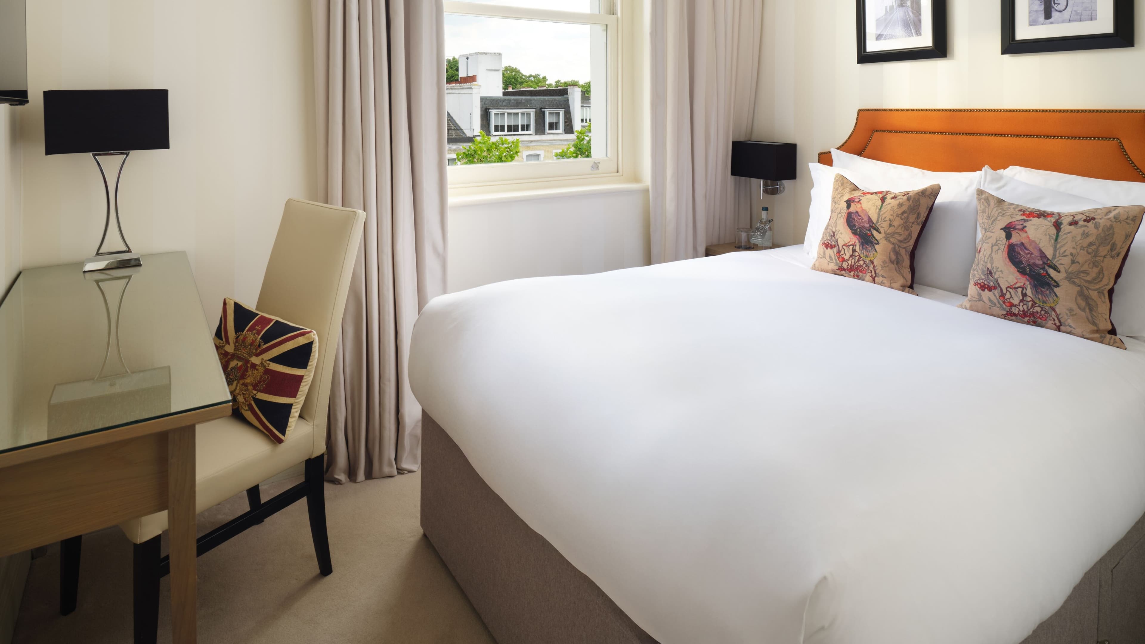 Petit Guest Room - Image 1