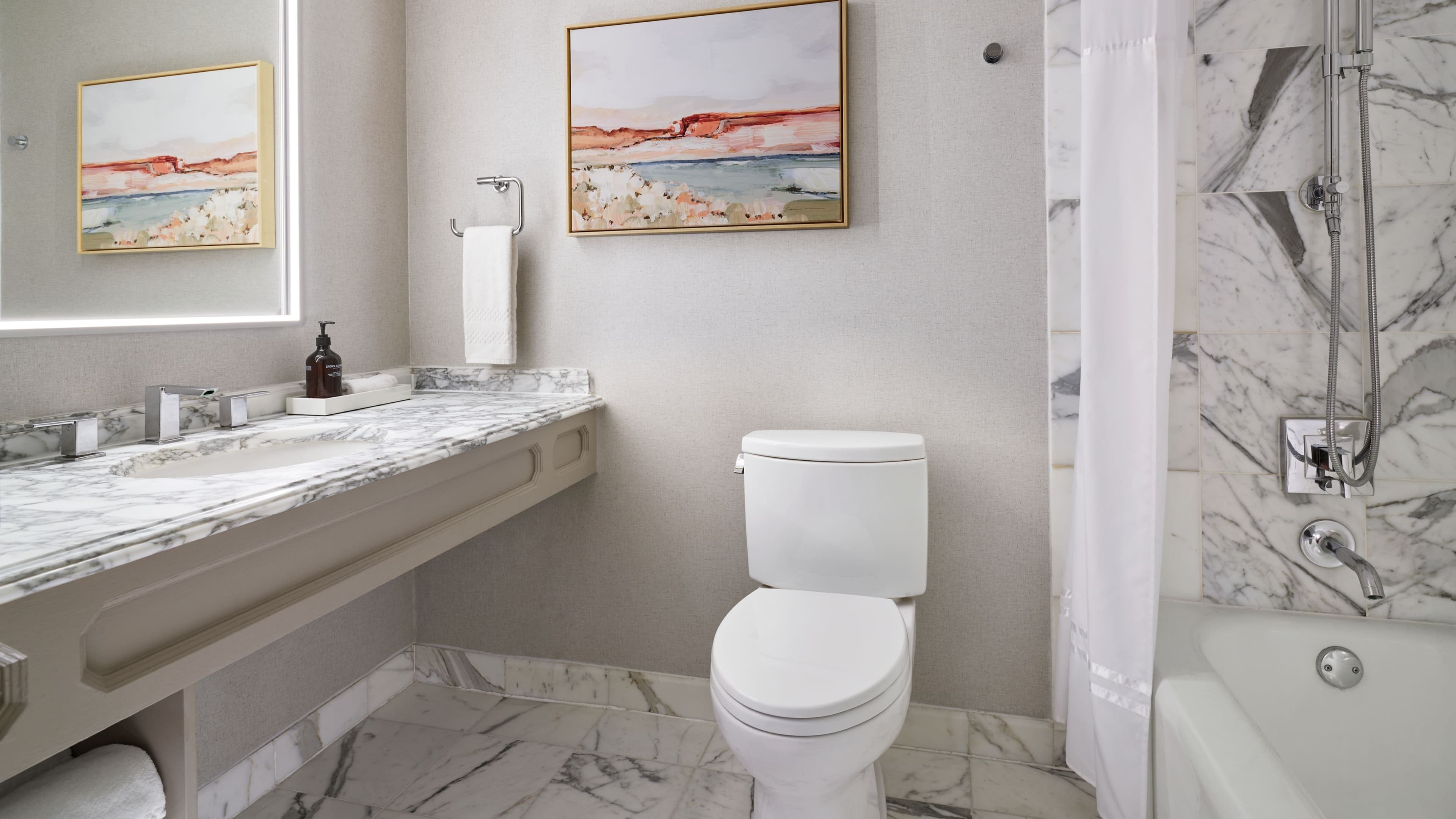 City Lights Room - Image 4