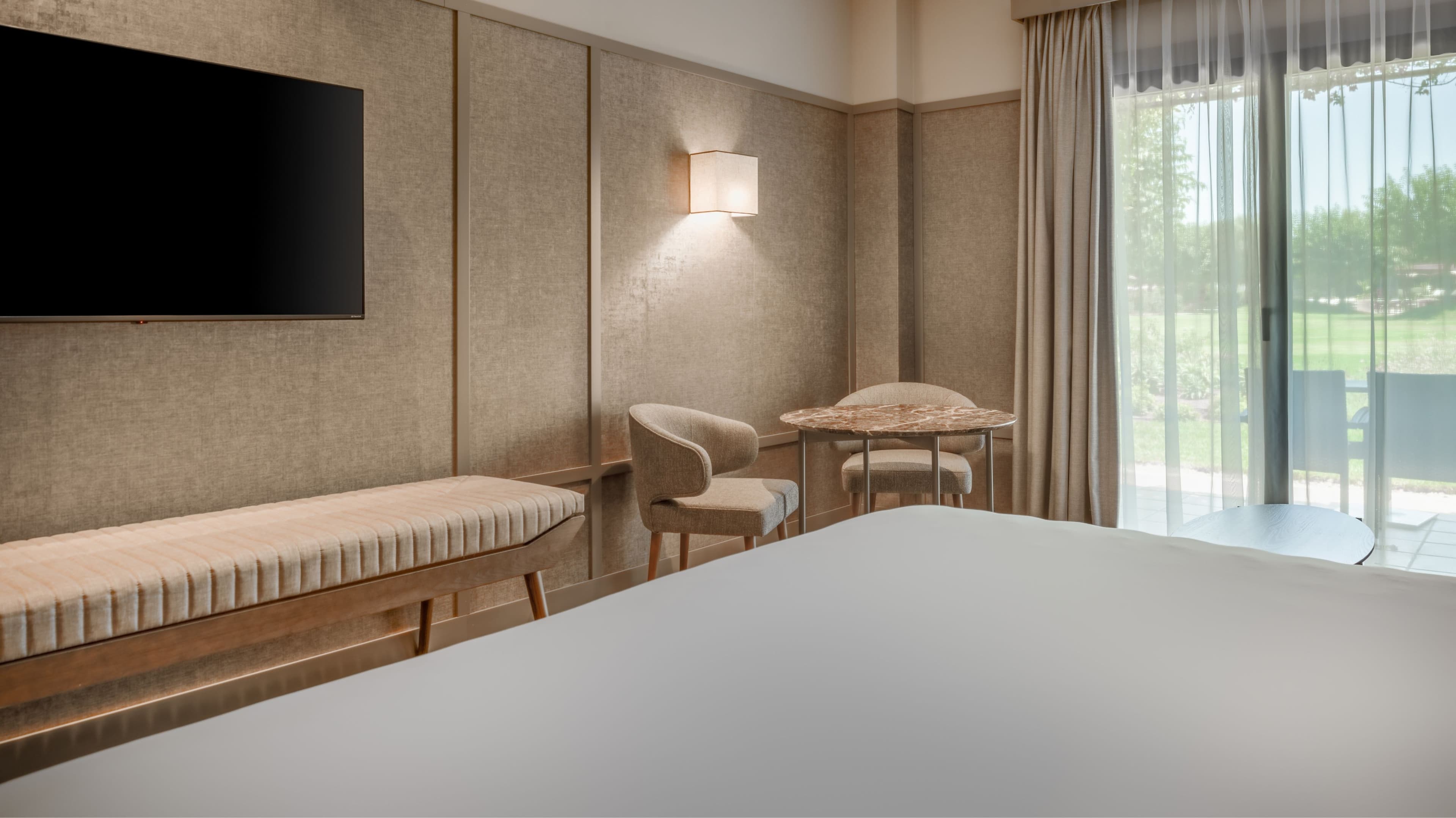 Deluxe Guest room - Image 1