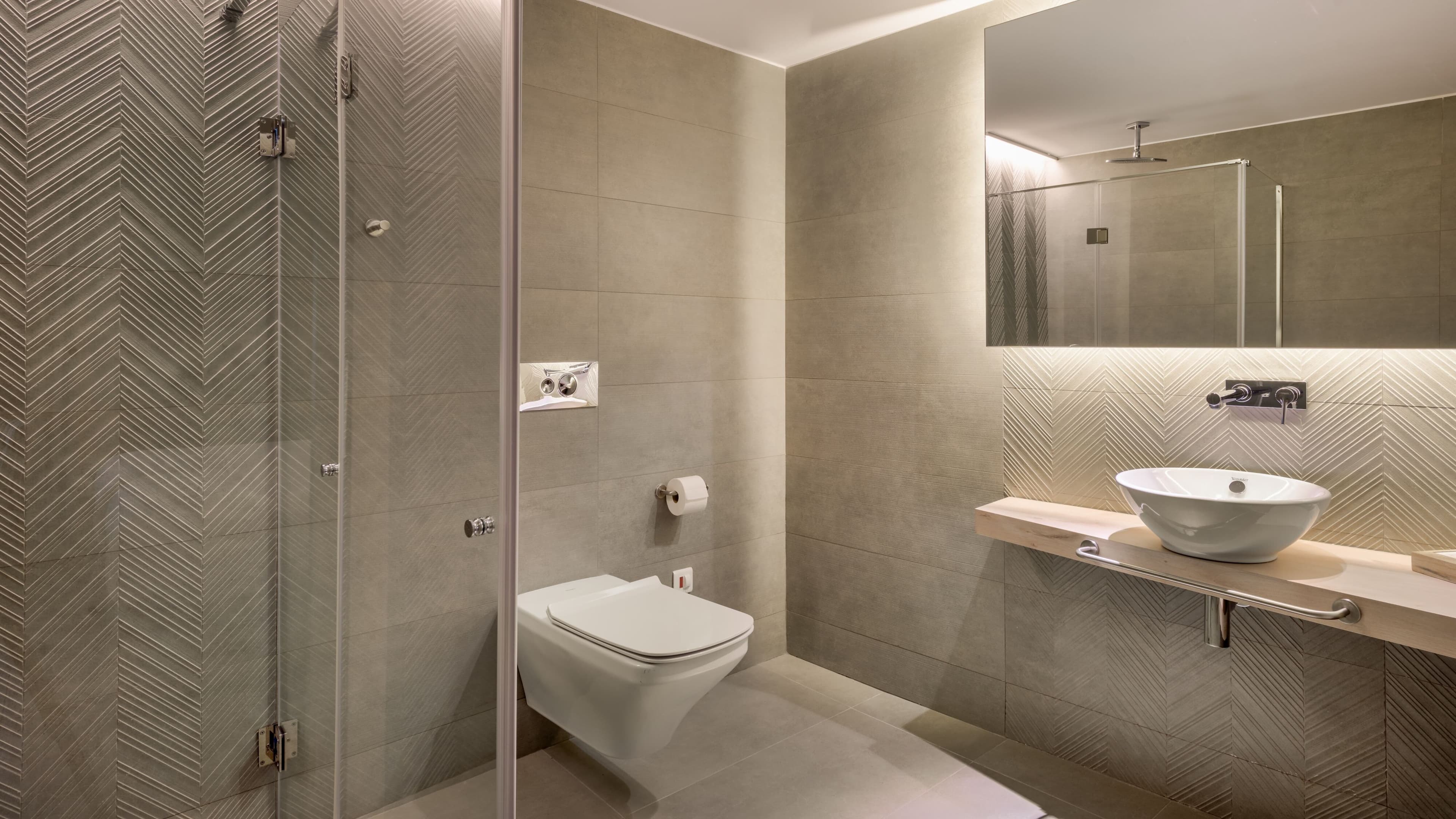 Deluxe Guest room - Image 7