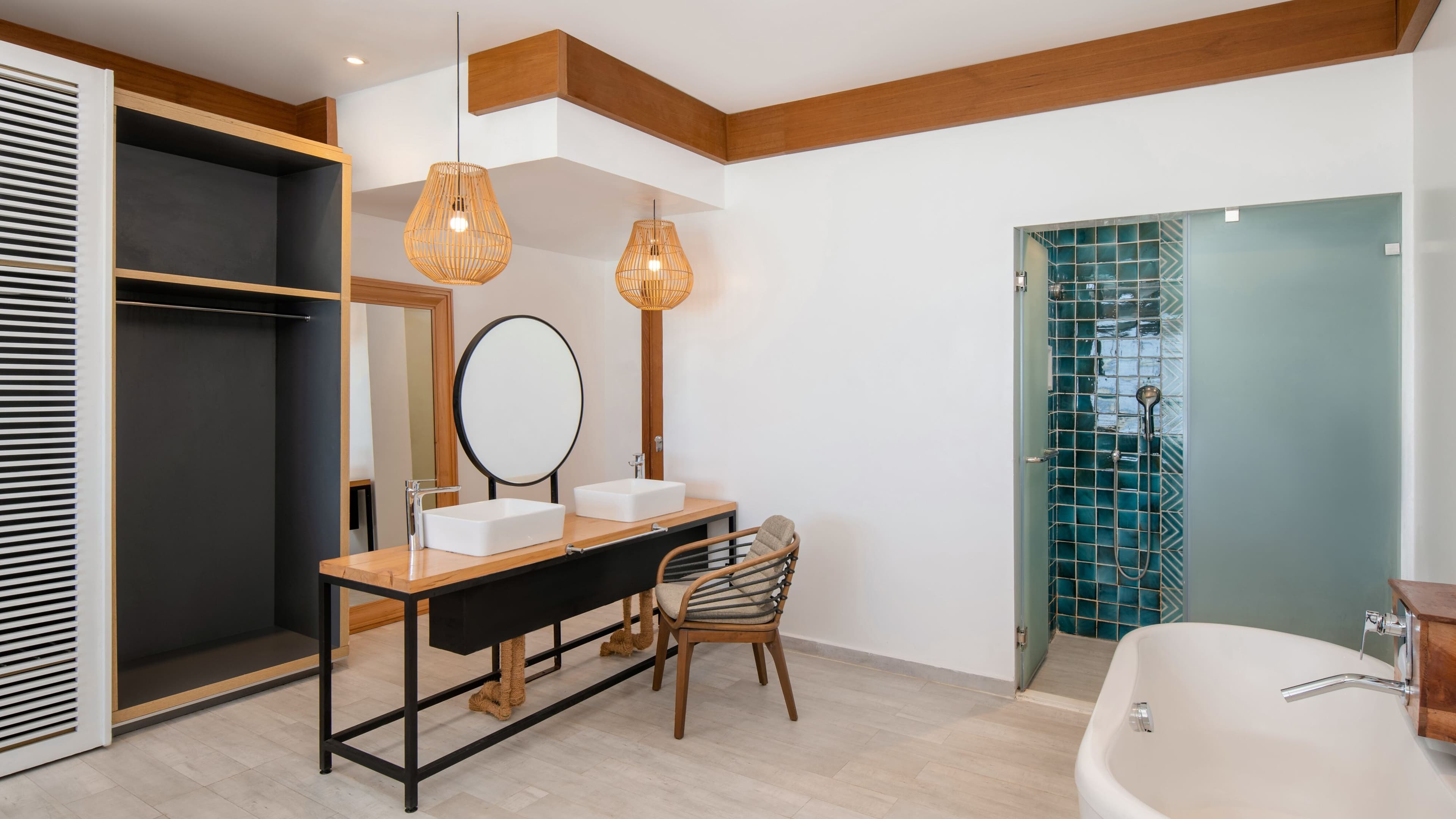 Ujima Deluxe Garden - Image 5