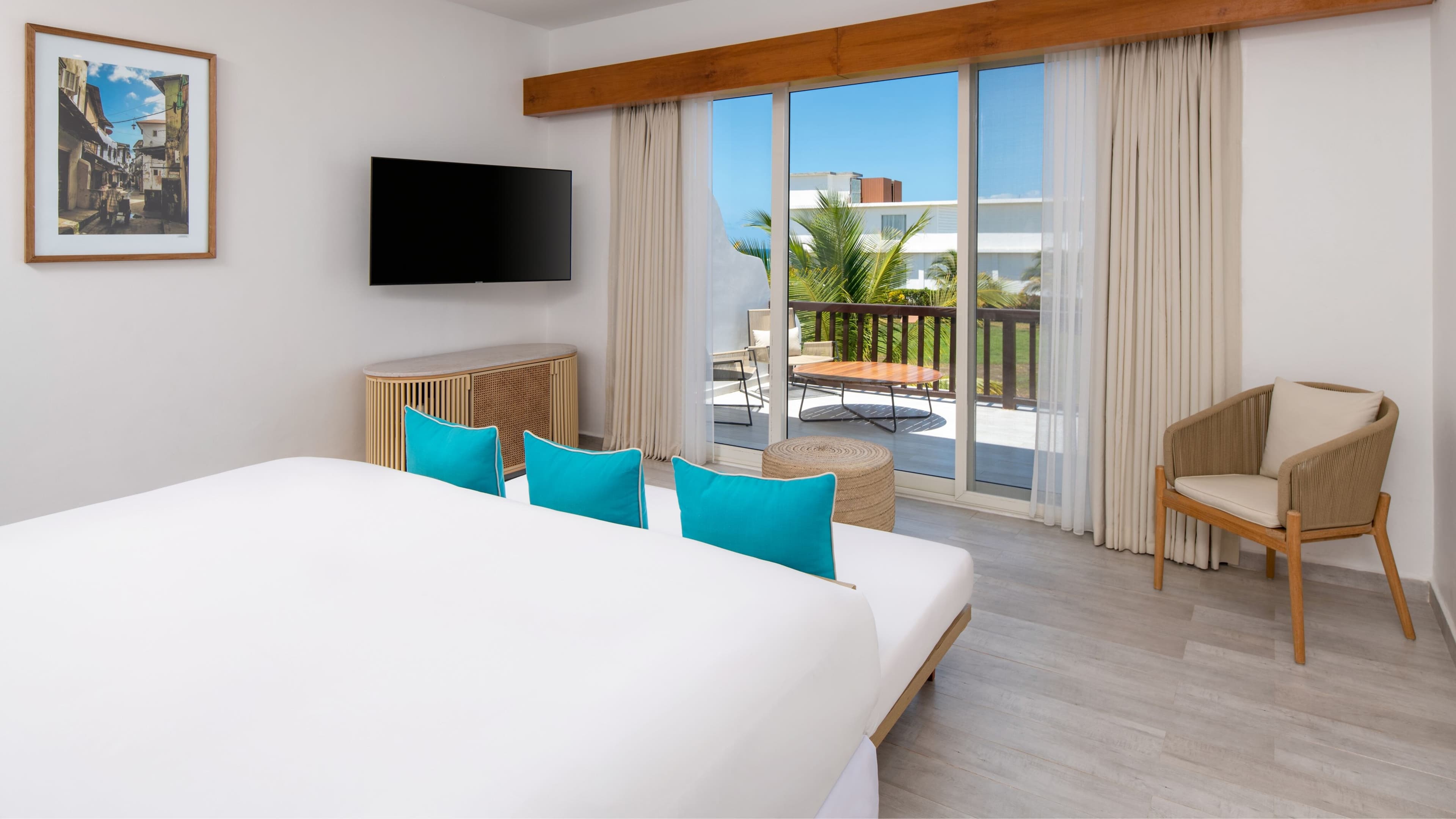 Ujima Deluxe Garden - Image 2