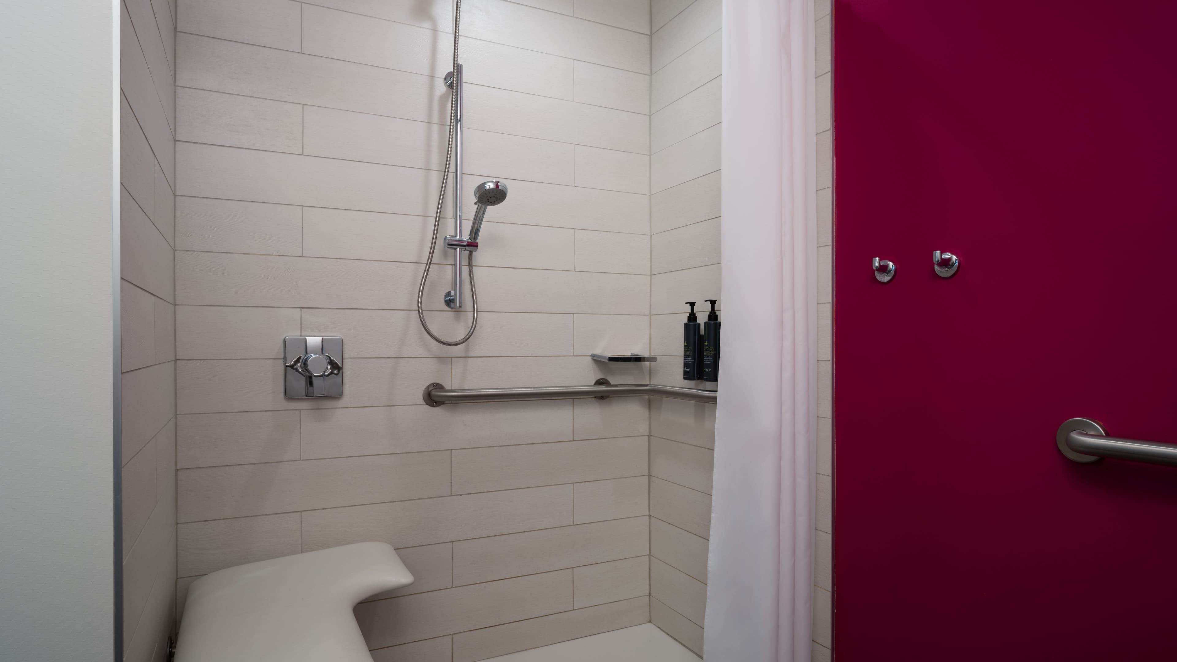 Renovated Aloft Room - Image 6