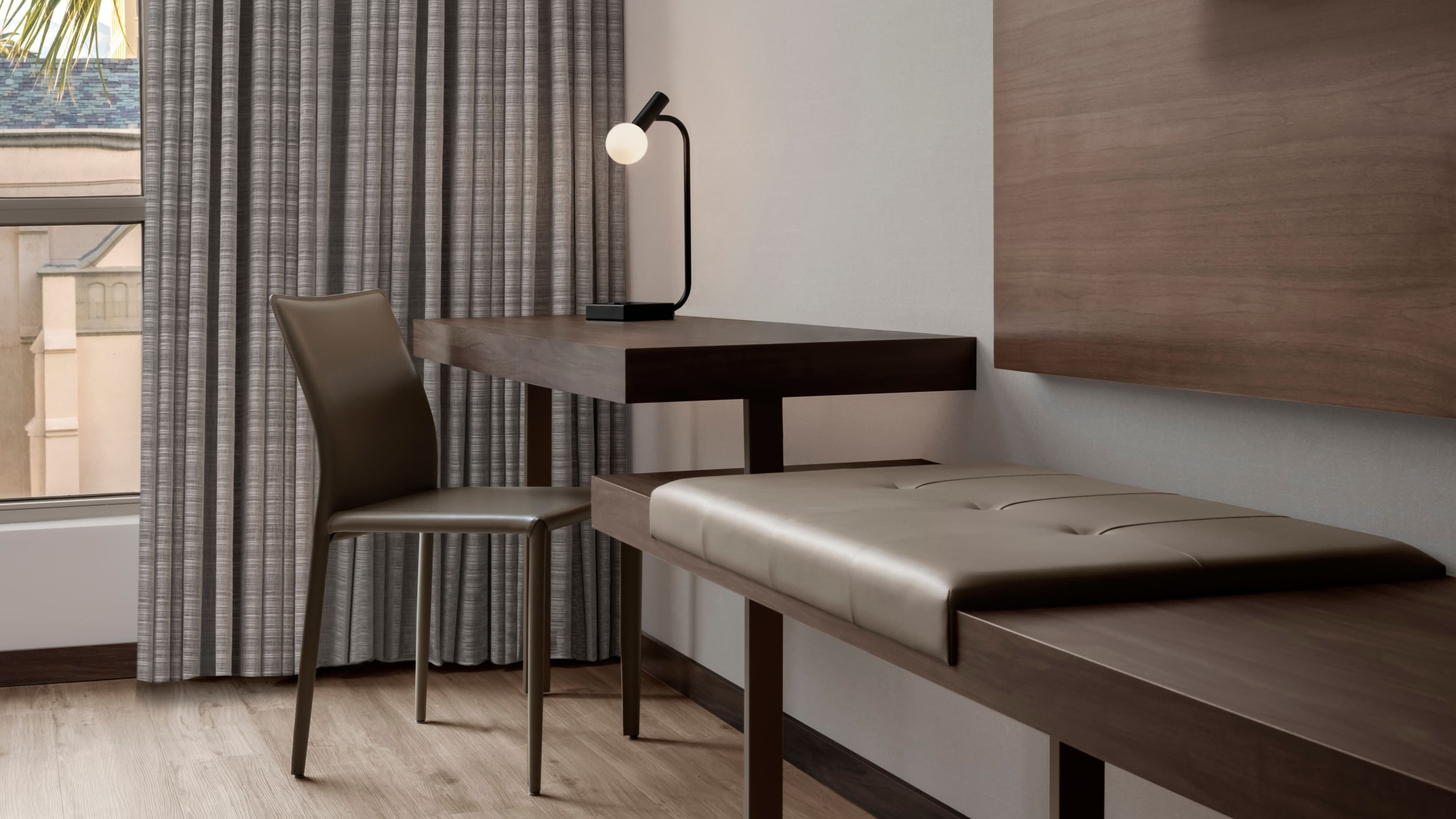 Guest Room King - Image 3