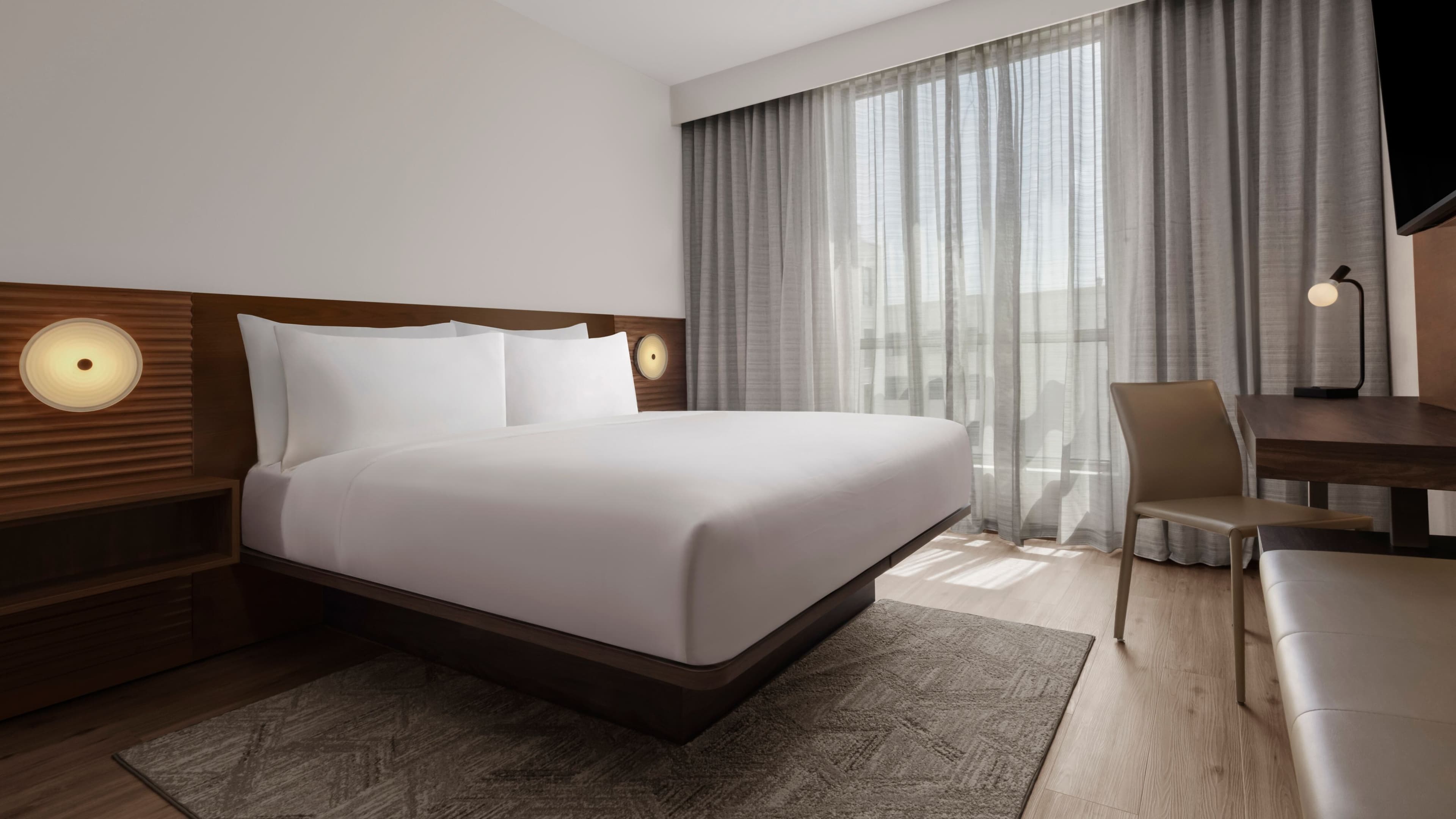 Guest Room King - Image 1