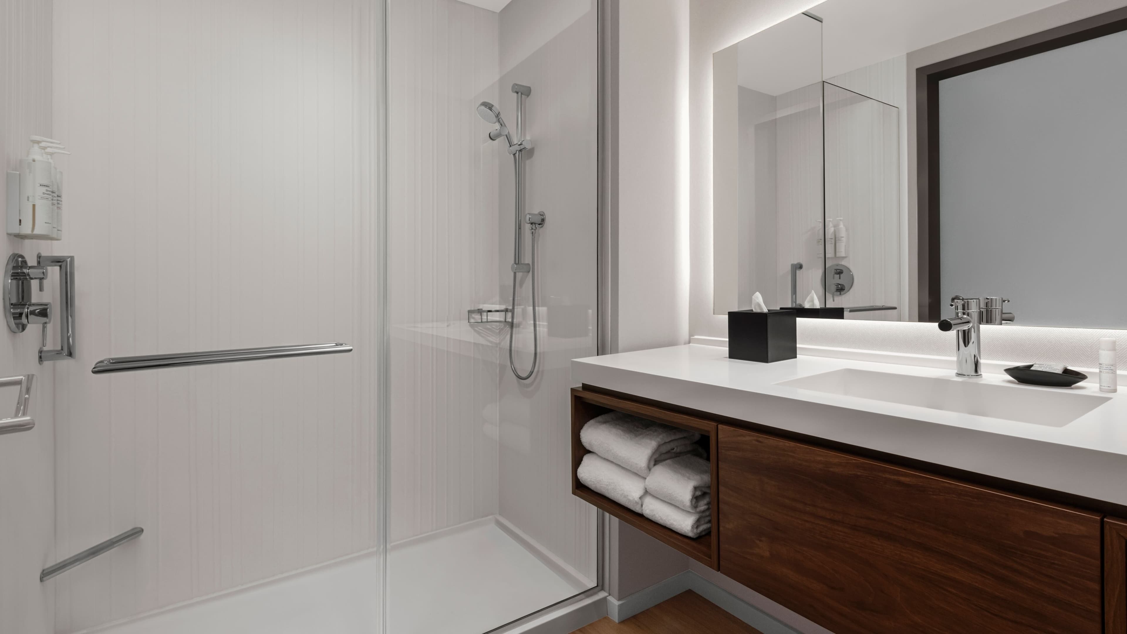 Guest Room King - Image 8