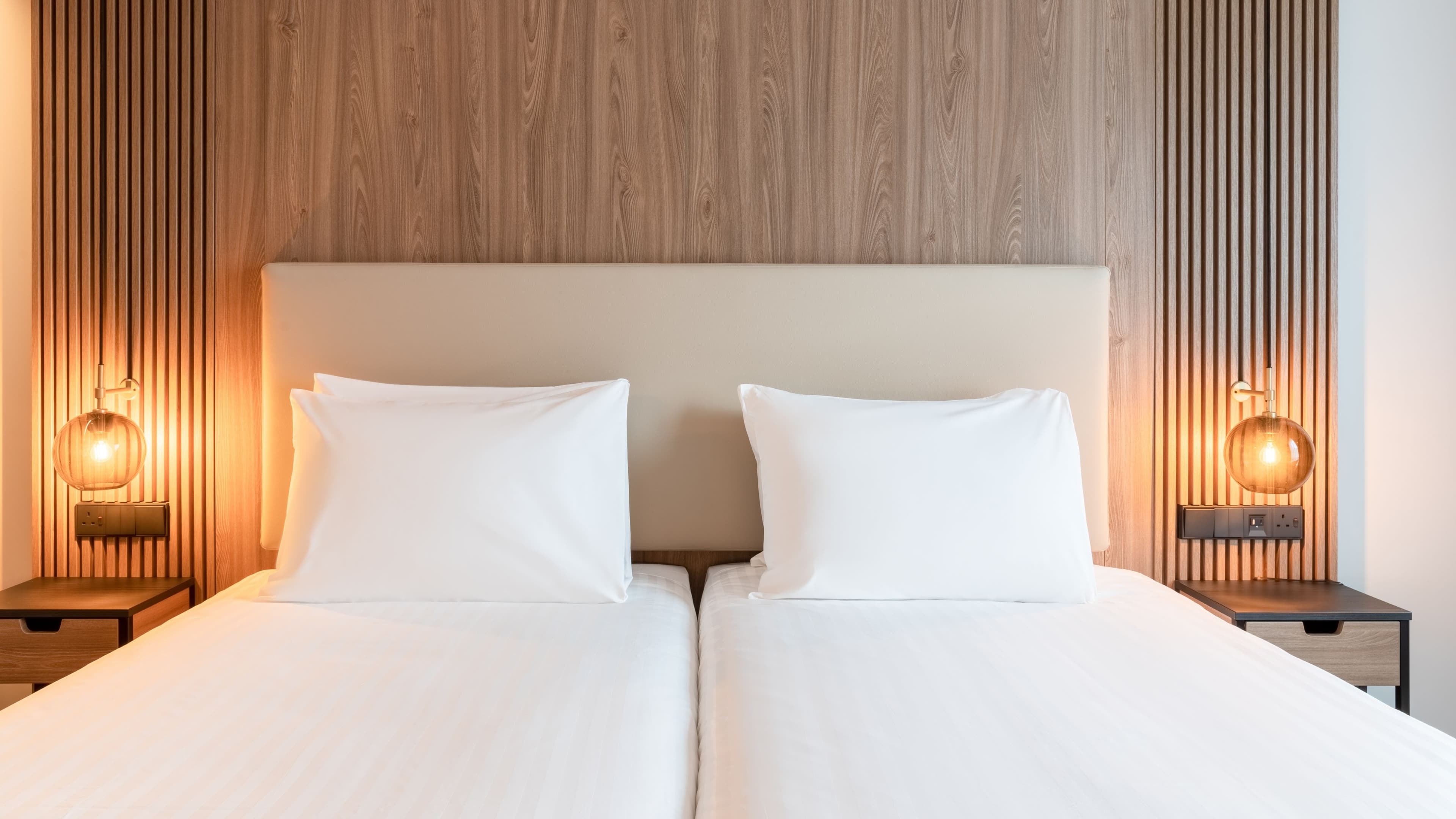 Standard Twin - Image 3