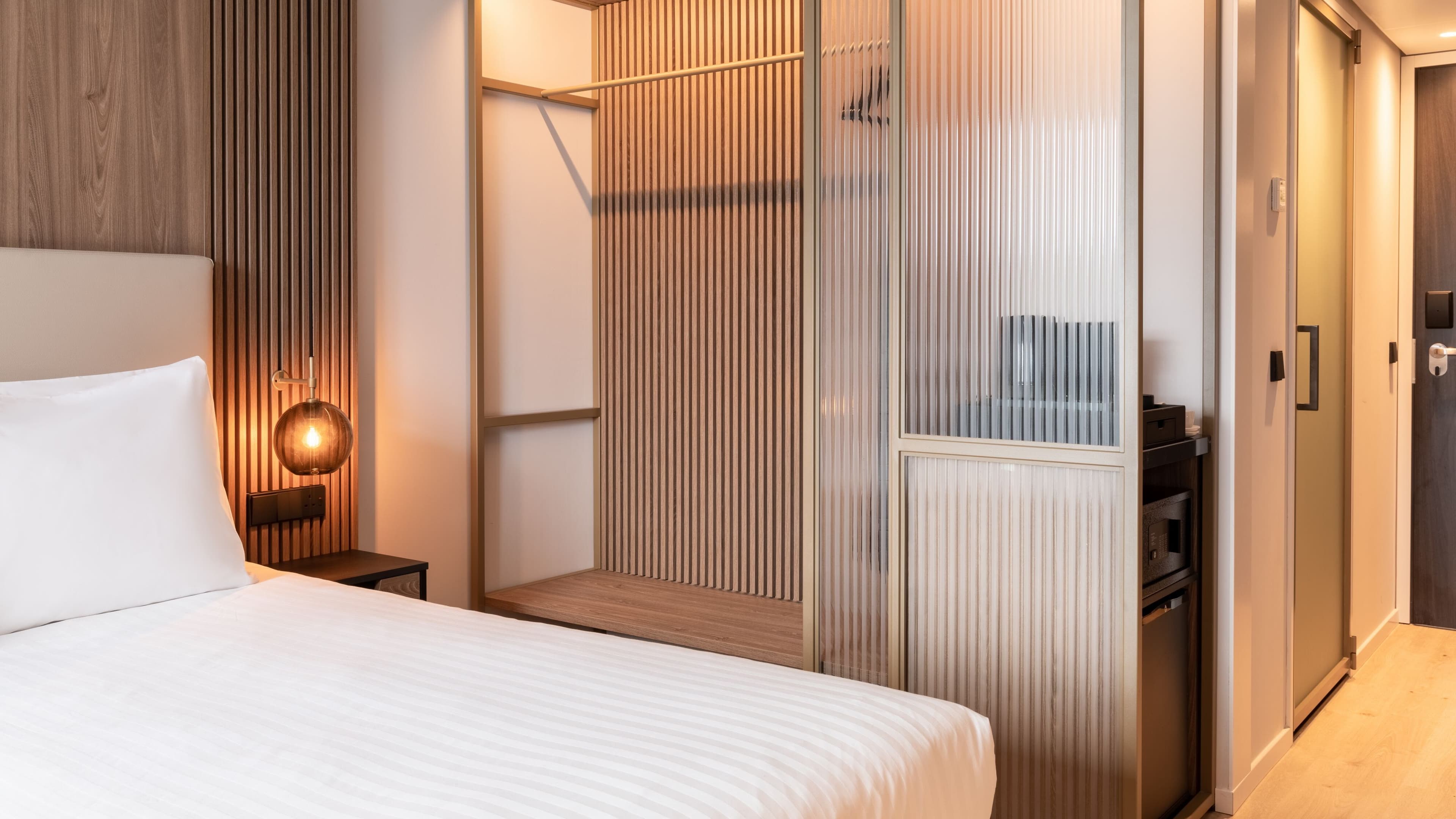 Standard Twin - Image 2