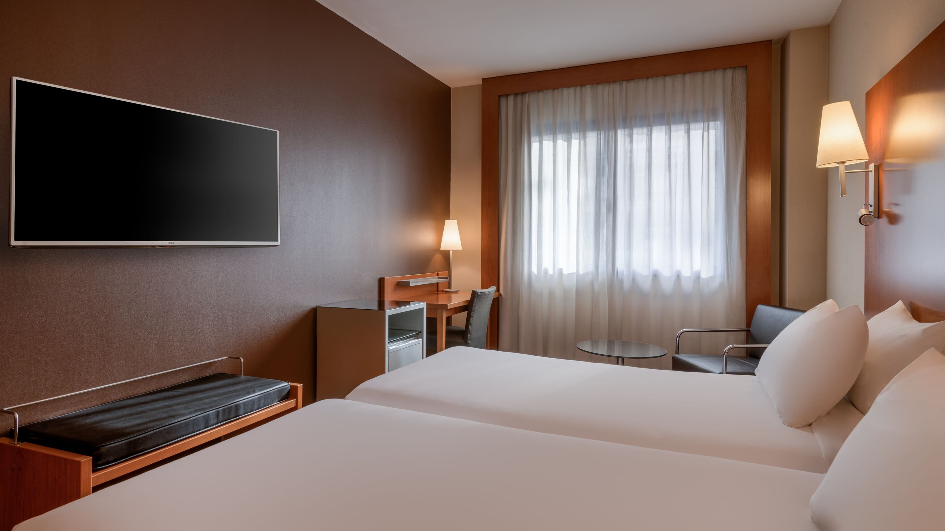 Standard Twin - Image 2