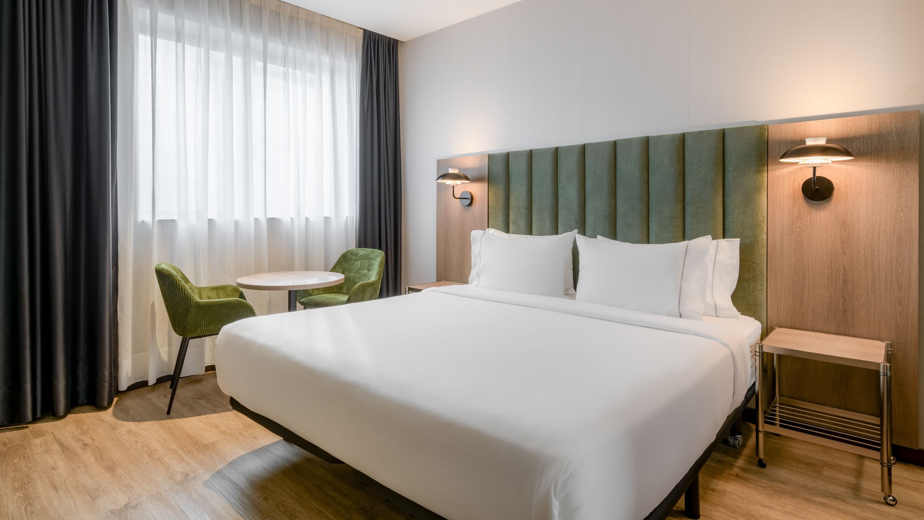 Standard King - Image 1