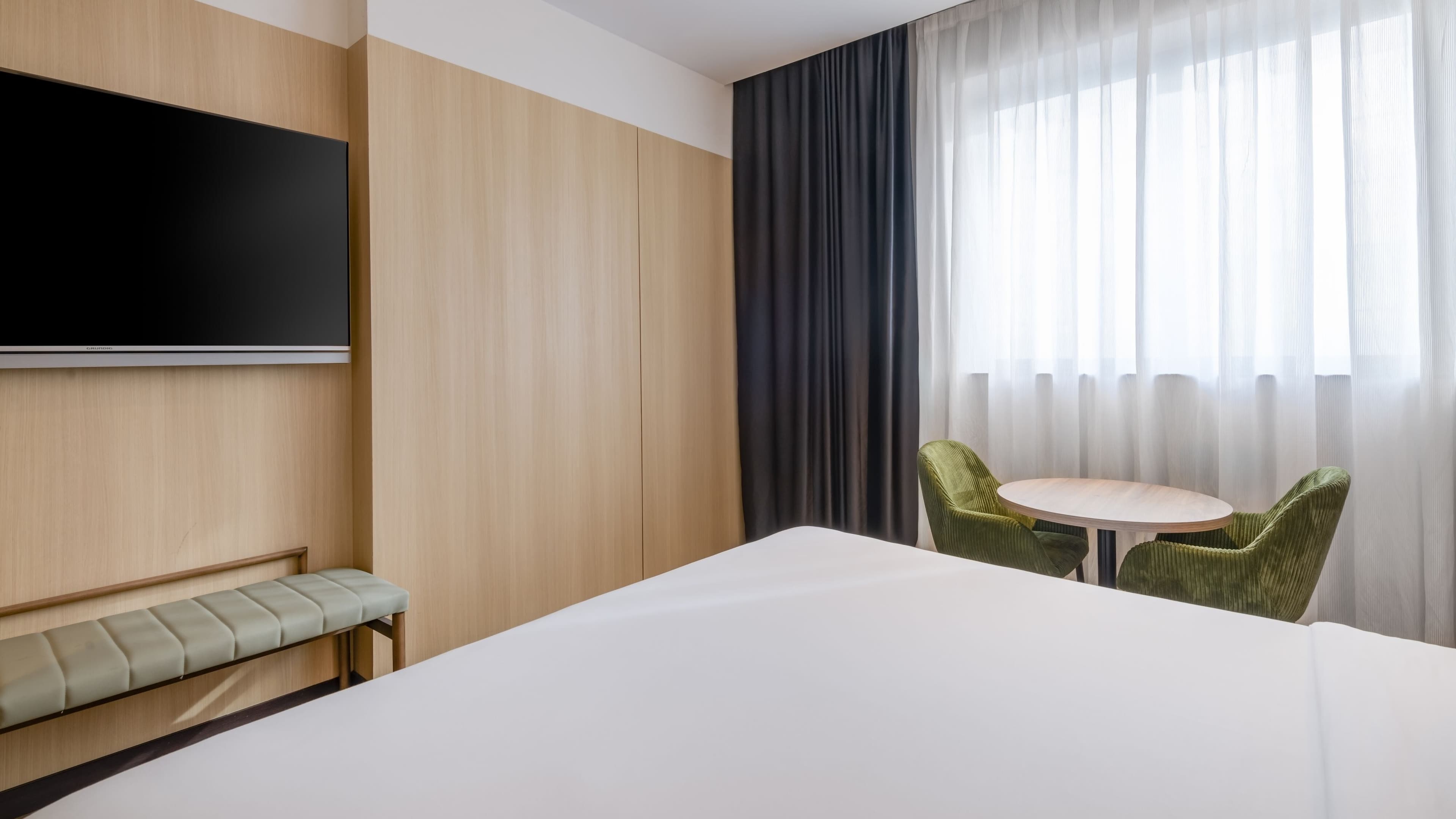 Standard King - Image 4