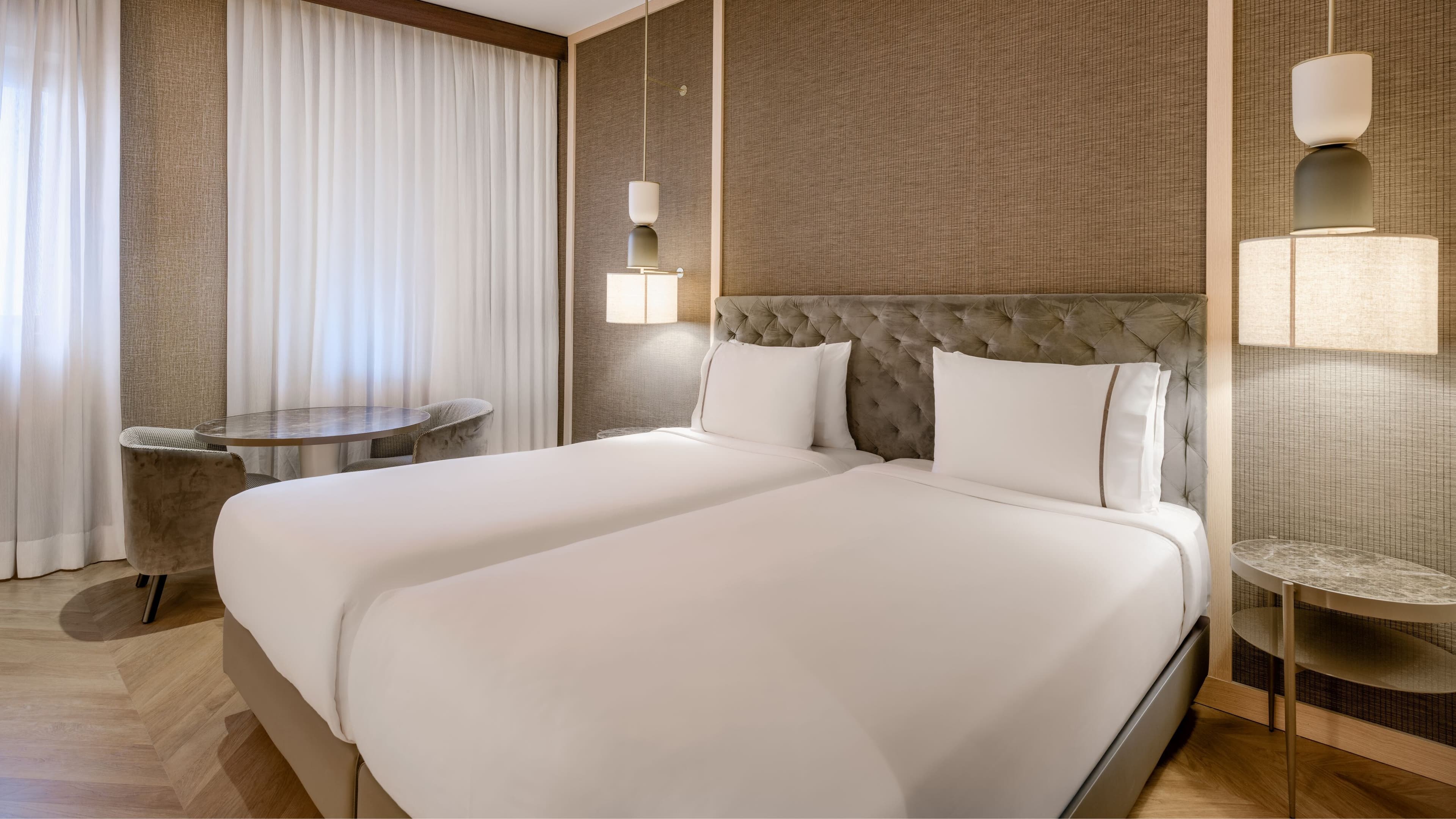 Standard Twin - Image 1