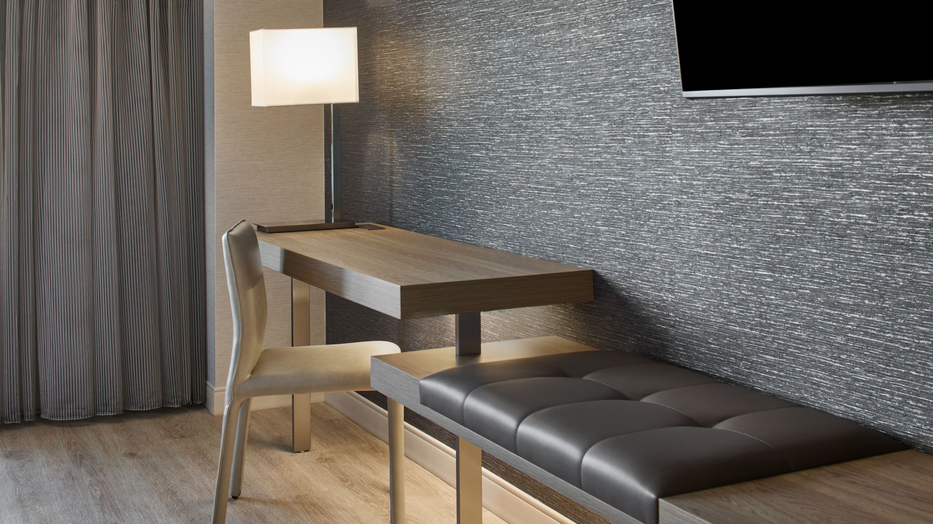 King Bed Guestroom - Image 2